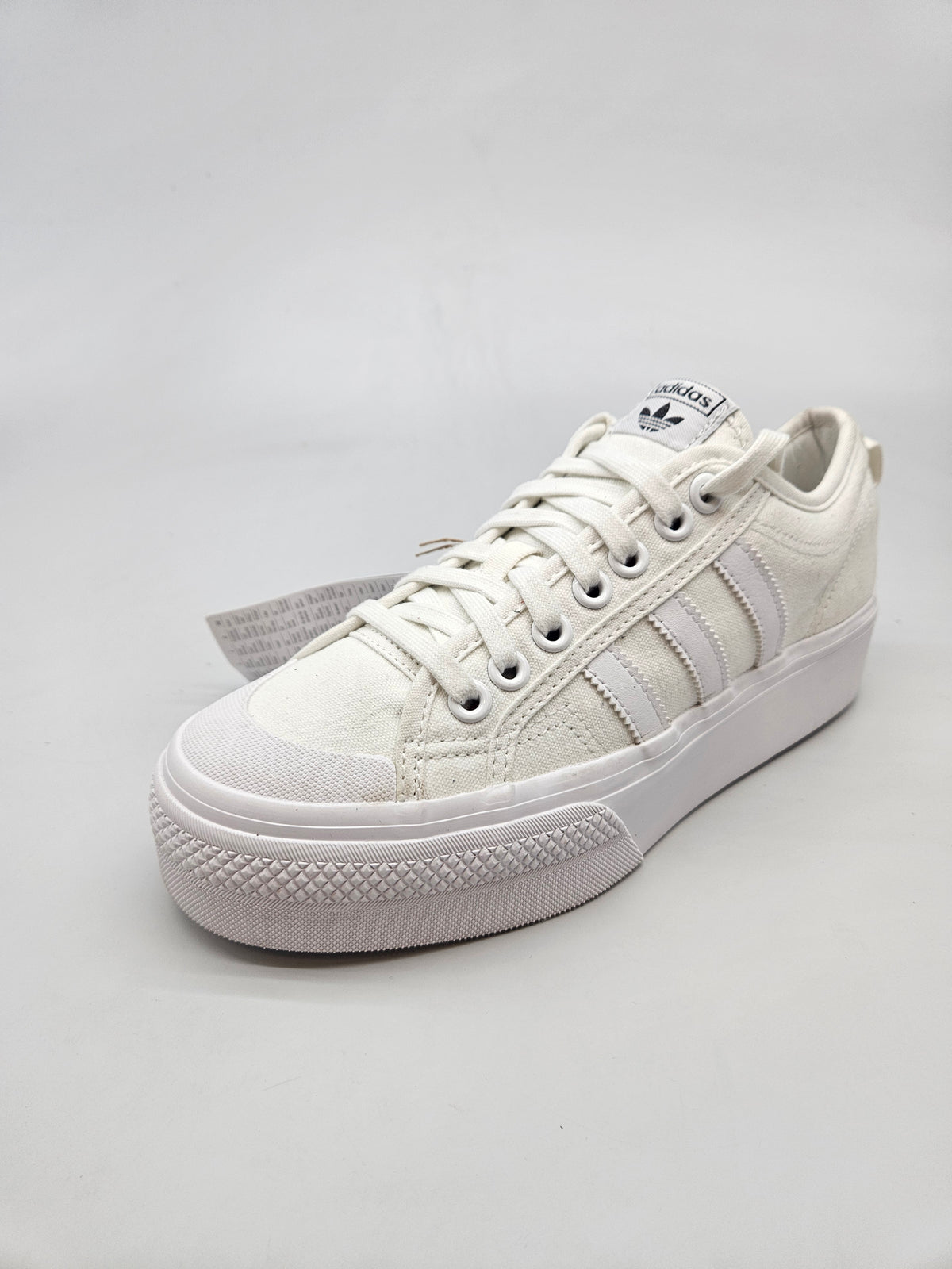 ADIDAS NOVI ORIGINAL PATIKI BR 41