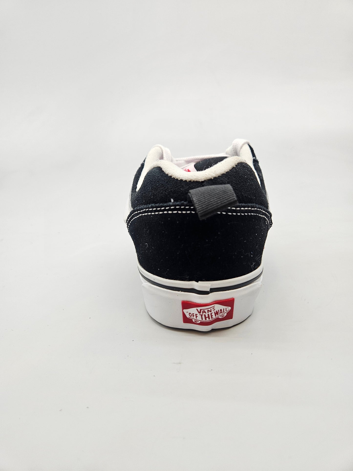 VANS NOVI ORIGINAL PATIKI BR 41