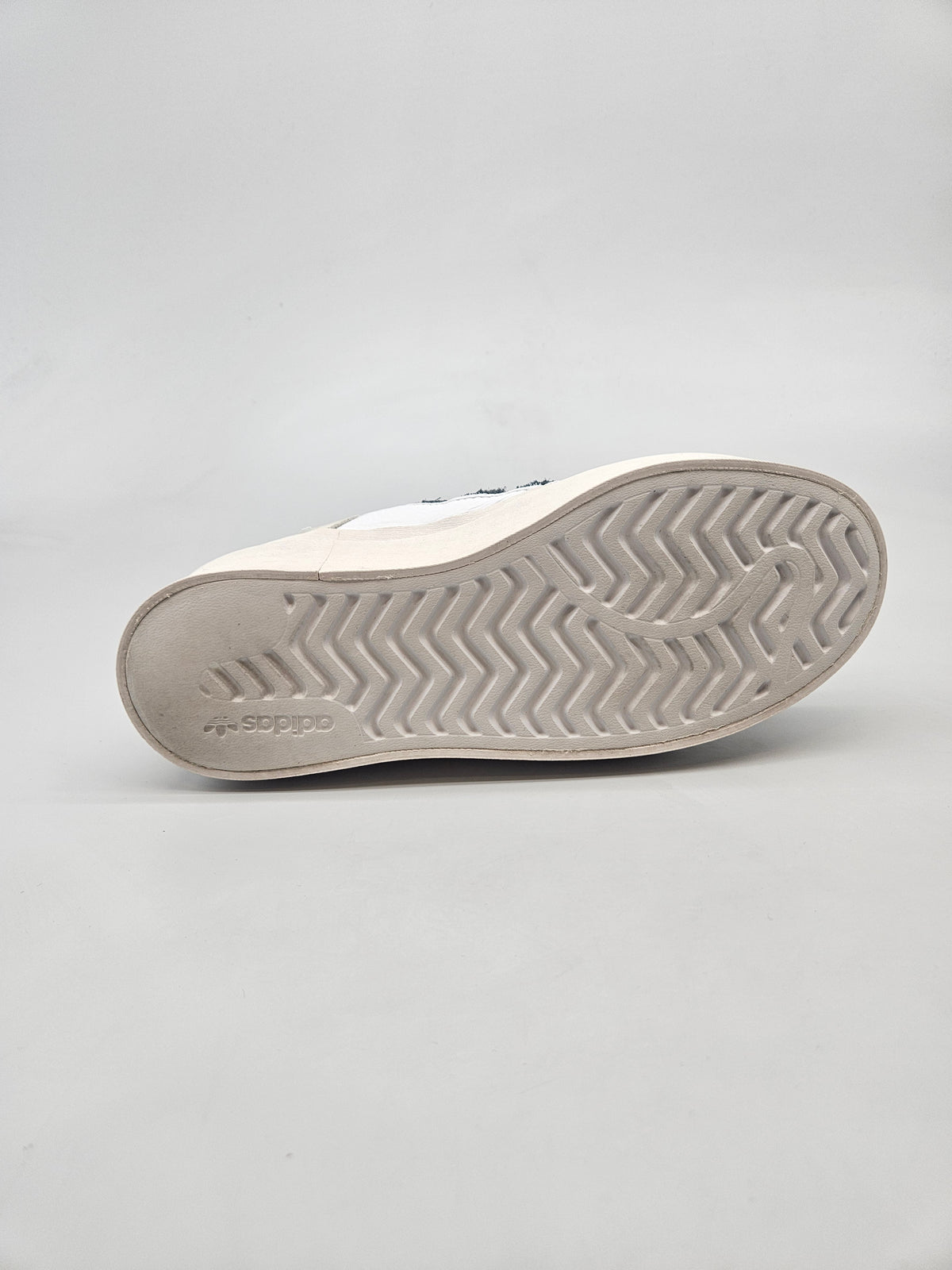 ADIDAS NOVI ORIGINAL PATIKI BR 38