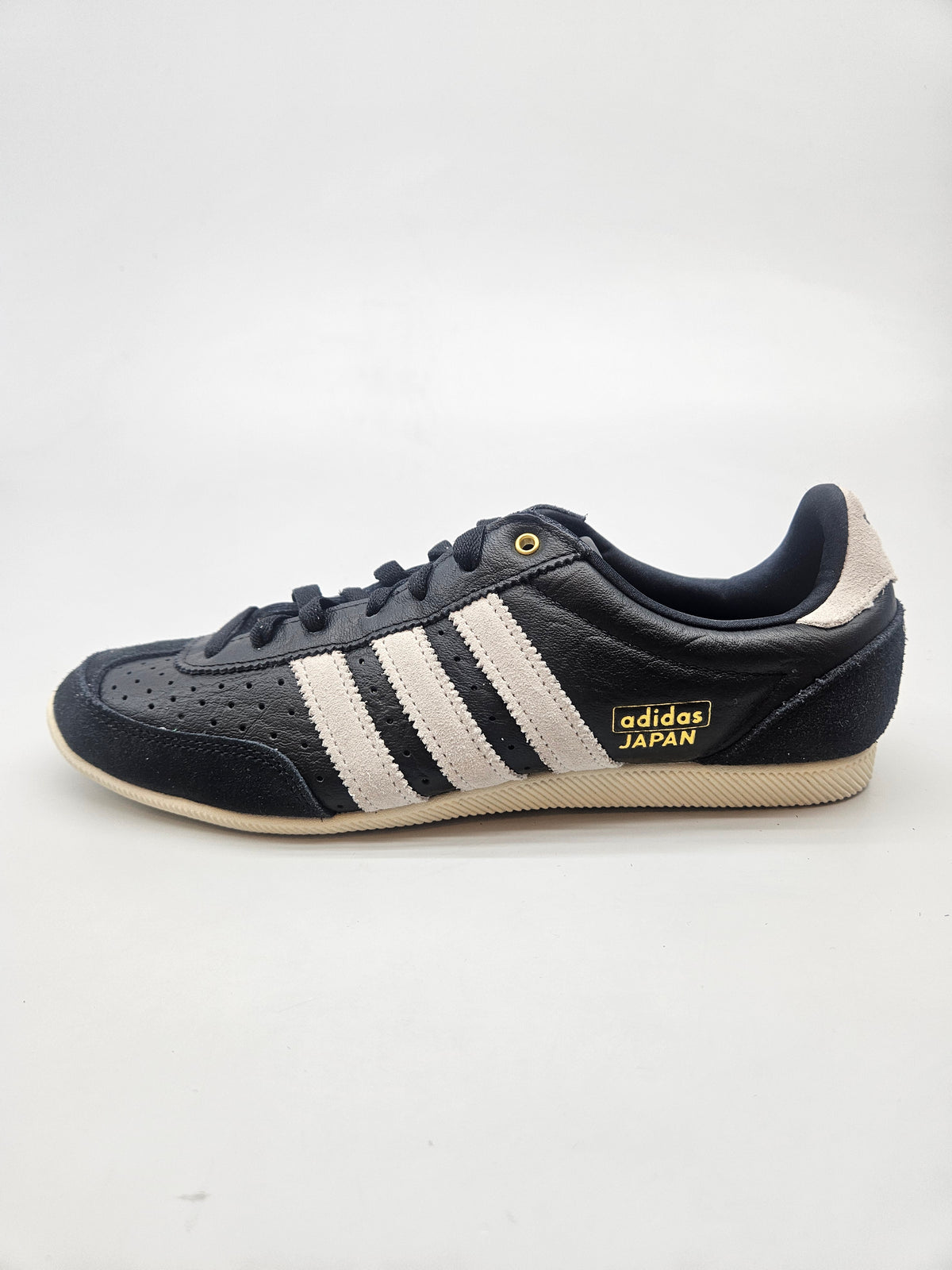 ADIDAS NOVI ORIGINAL PATIKI BR 40
