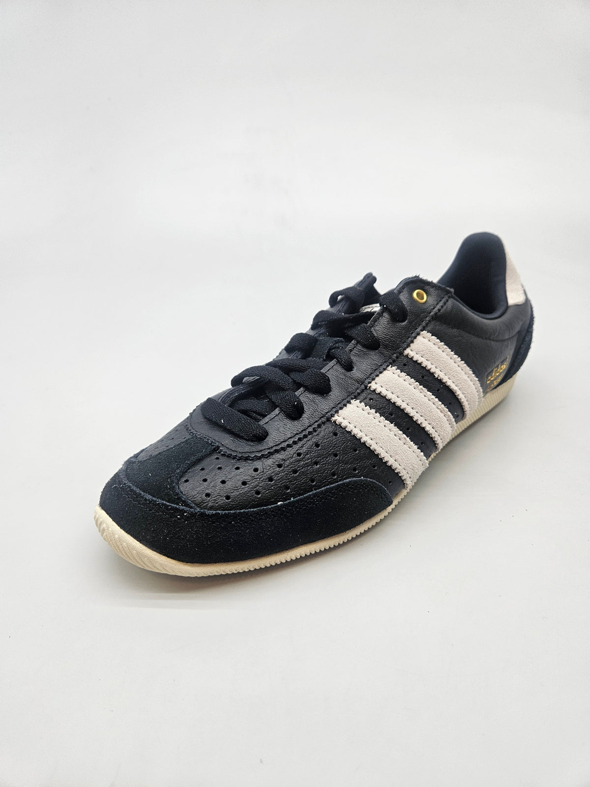ADIDAS NOVI ORIGINAL PATIKI BR 40