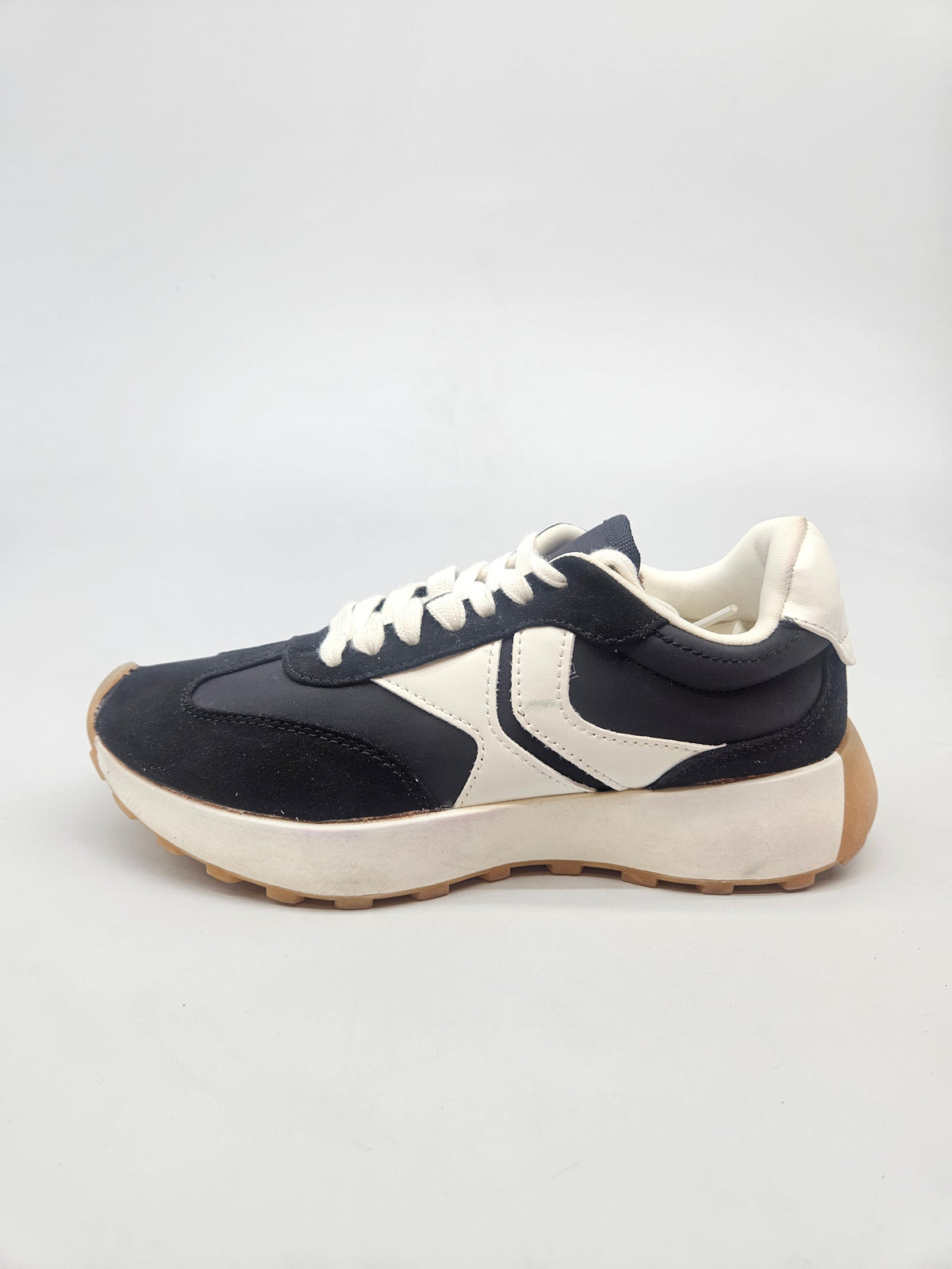 STEVE MADDEN ORIGINAL NOVI PATIKI BR 37