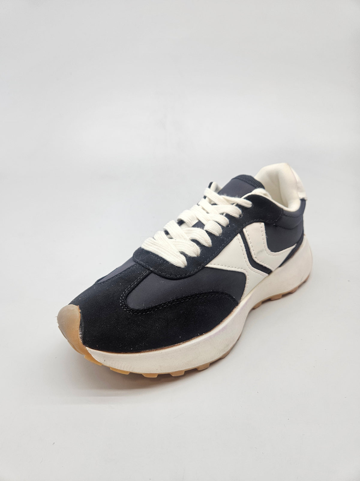 STEVE MADDEN ORIGINAL NOVI PATIKI BR 37