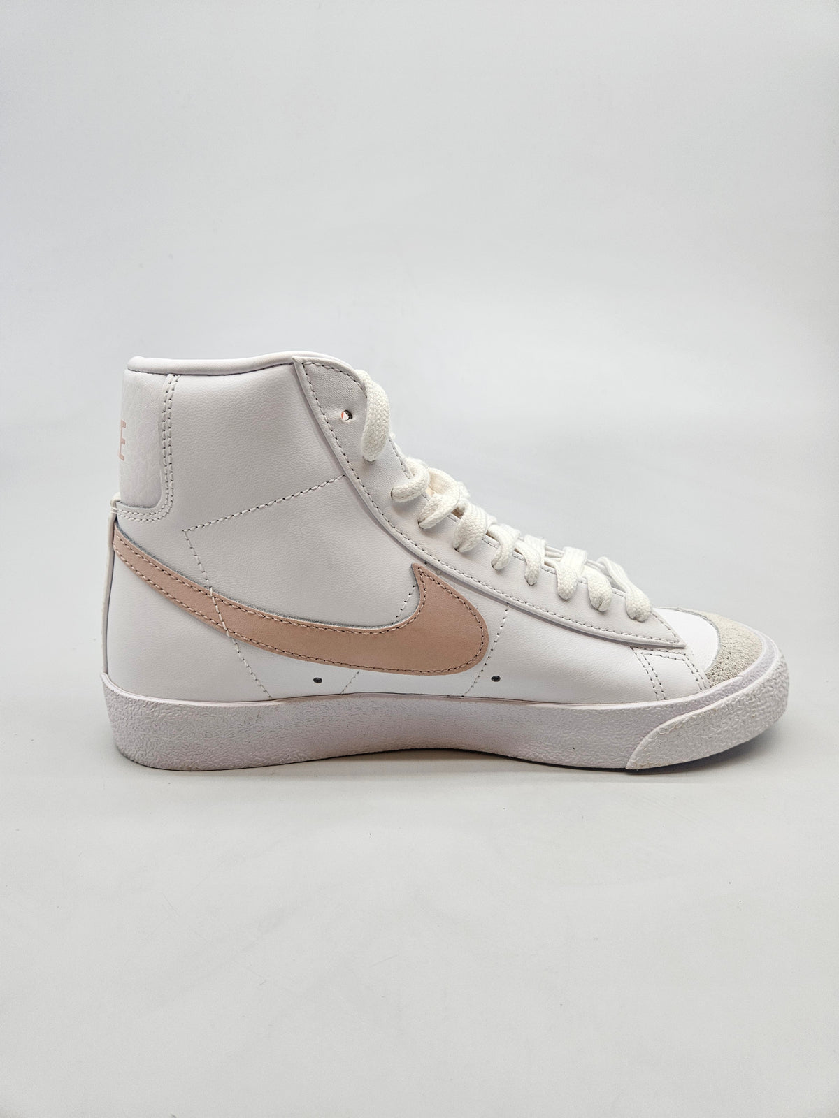 NIKE NOVI ORIGINAL PATIKI BR 38