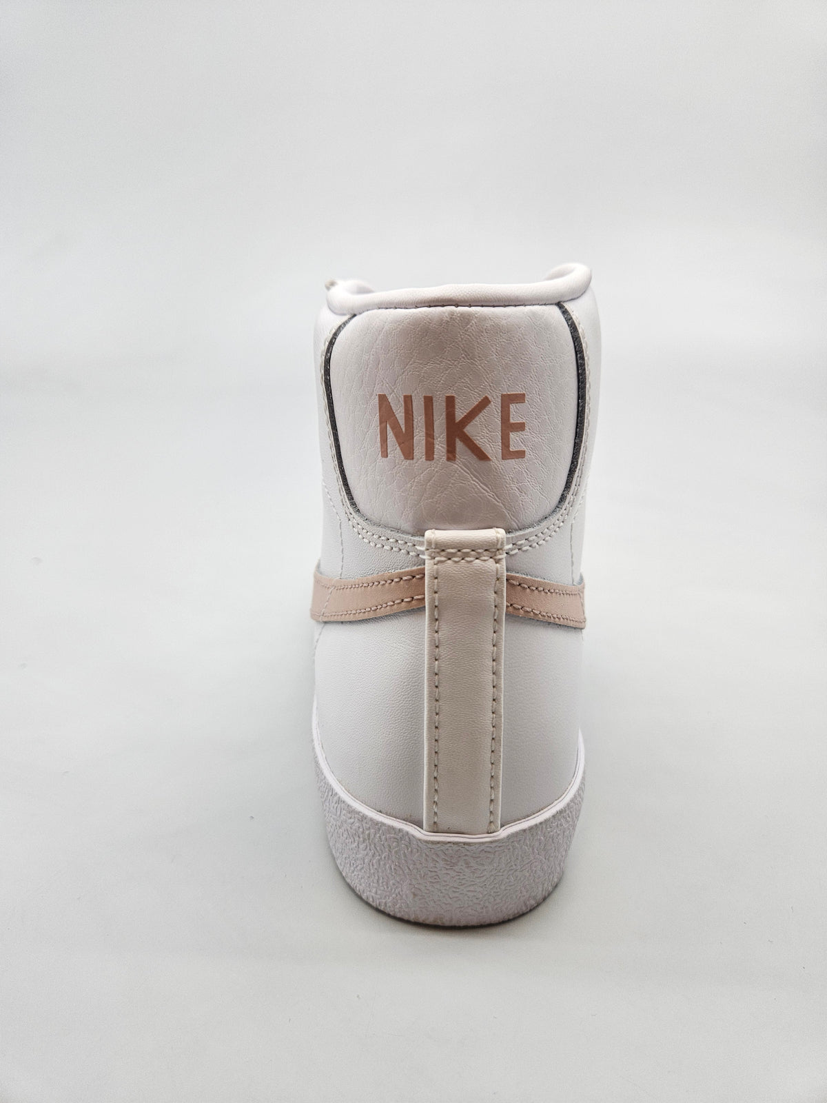 NIKE NOVI ORIGINAL PATIKI BR 38