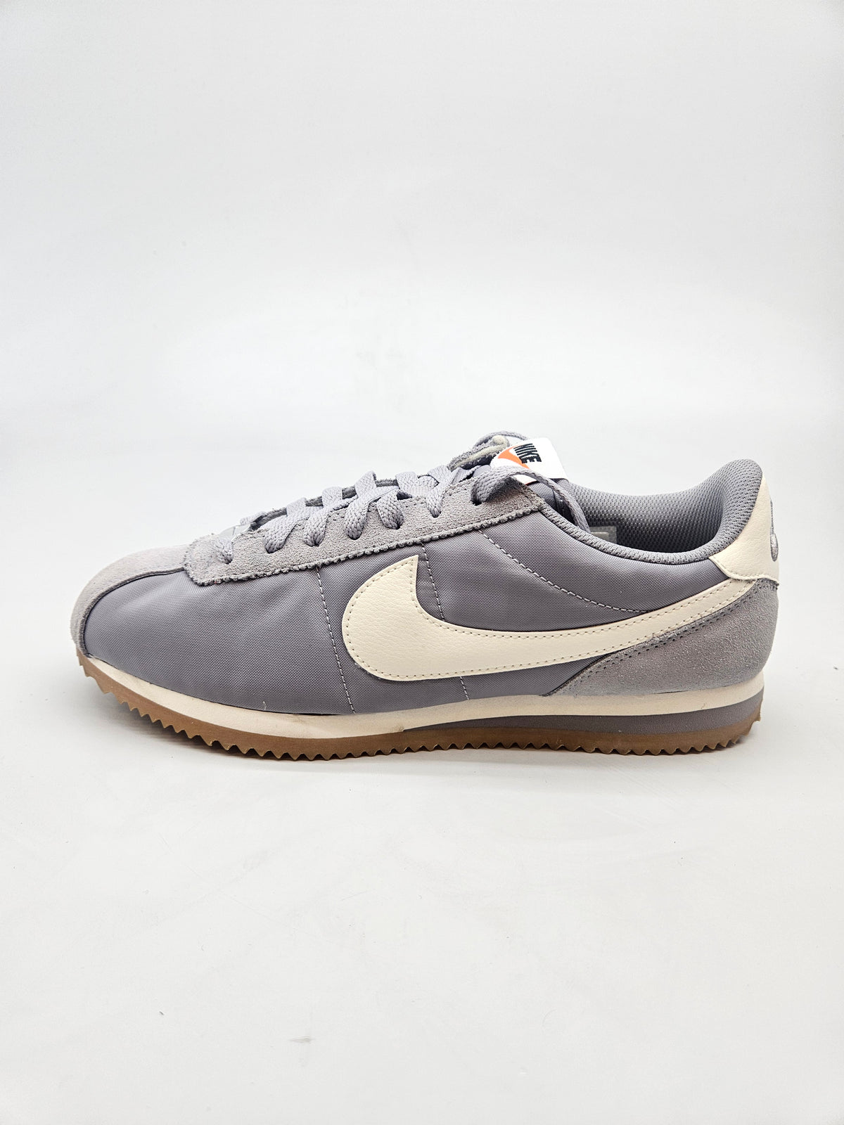 NIKE NOVI ORIGINAL PATIKI BR 41