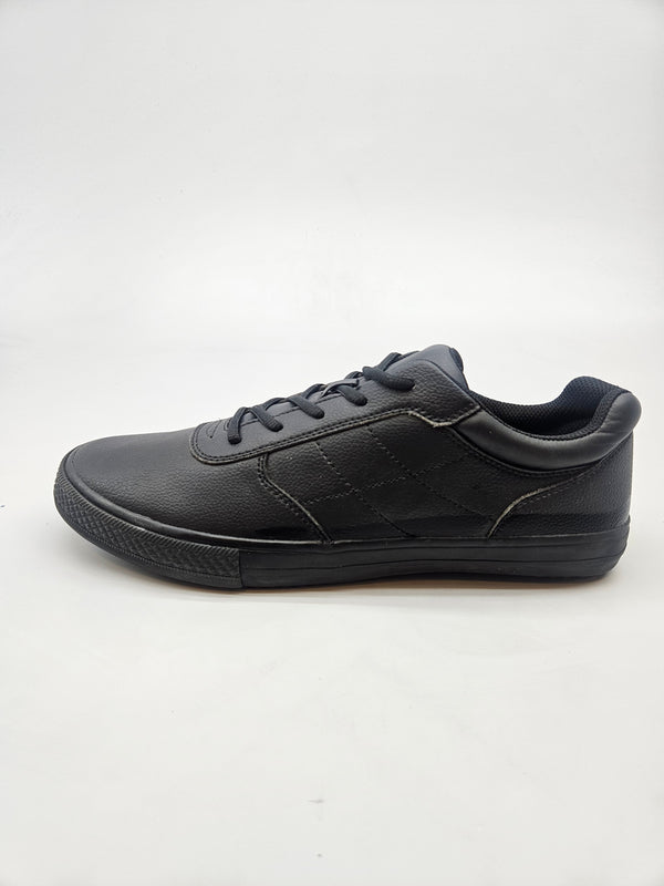 BATA NOVI ORIGINAL PATIKI BR 44