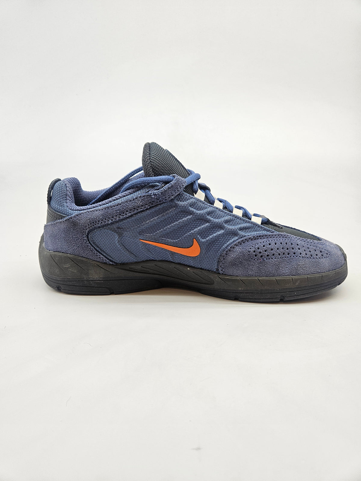 NIKE NOVI ORIGINAL PATIKI BR 41