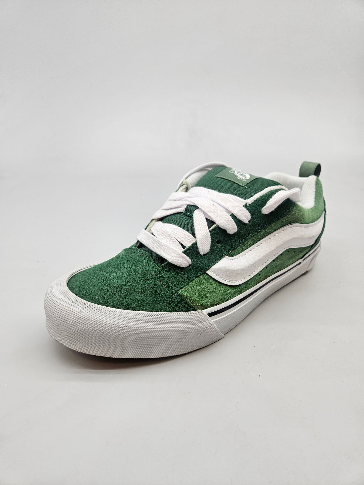 VANS NOVI ORIGINAL PATIKI BR 42