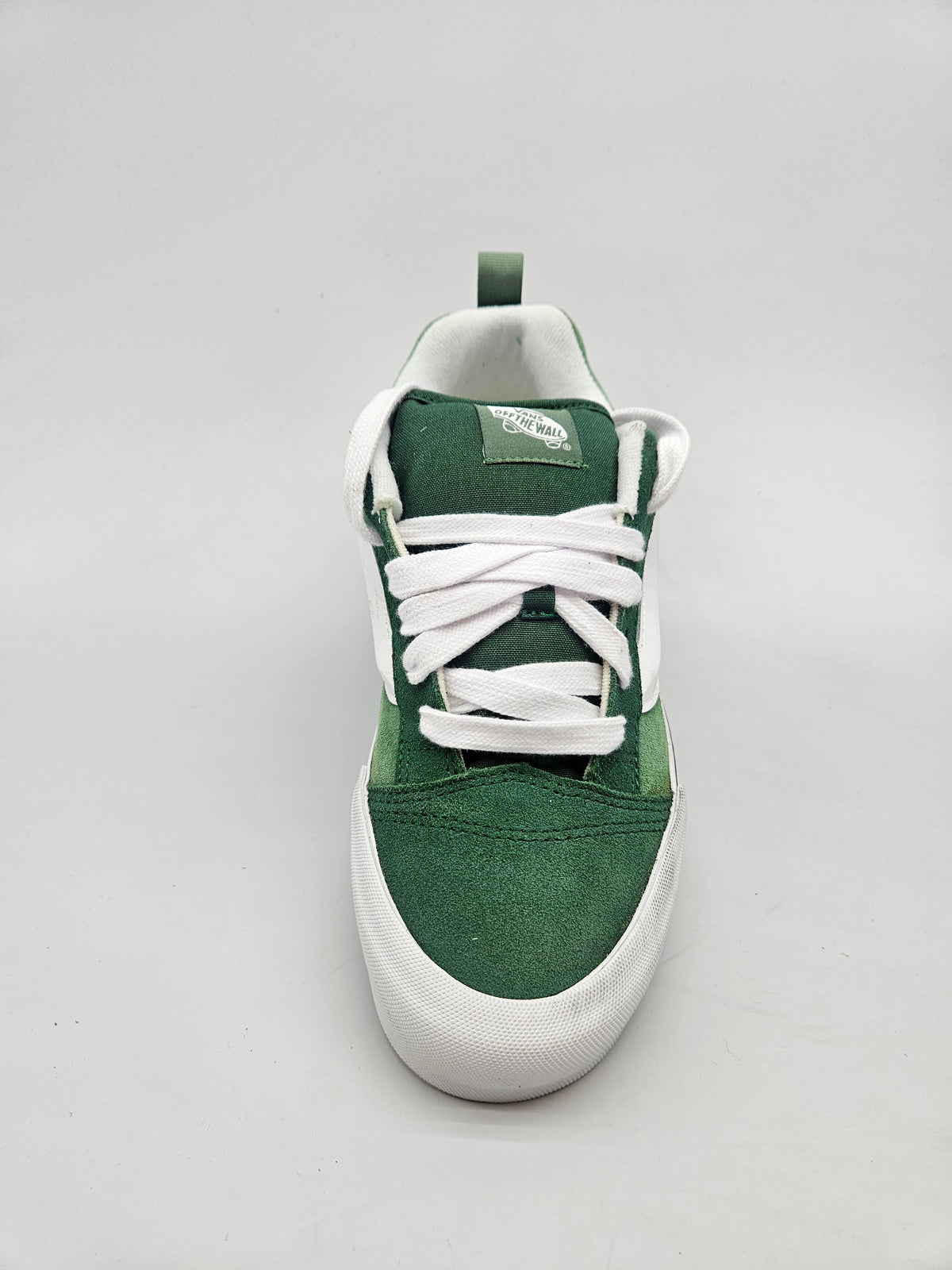 VANS NOVI ORIGINAL PATIKI BR 42