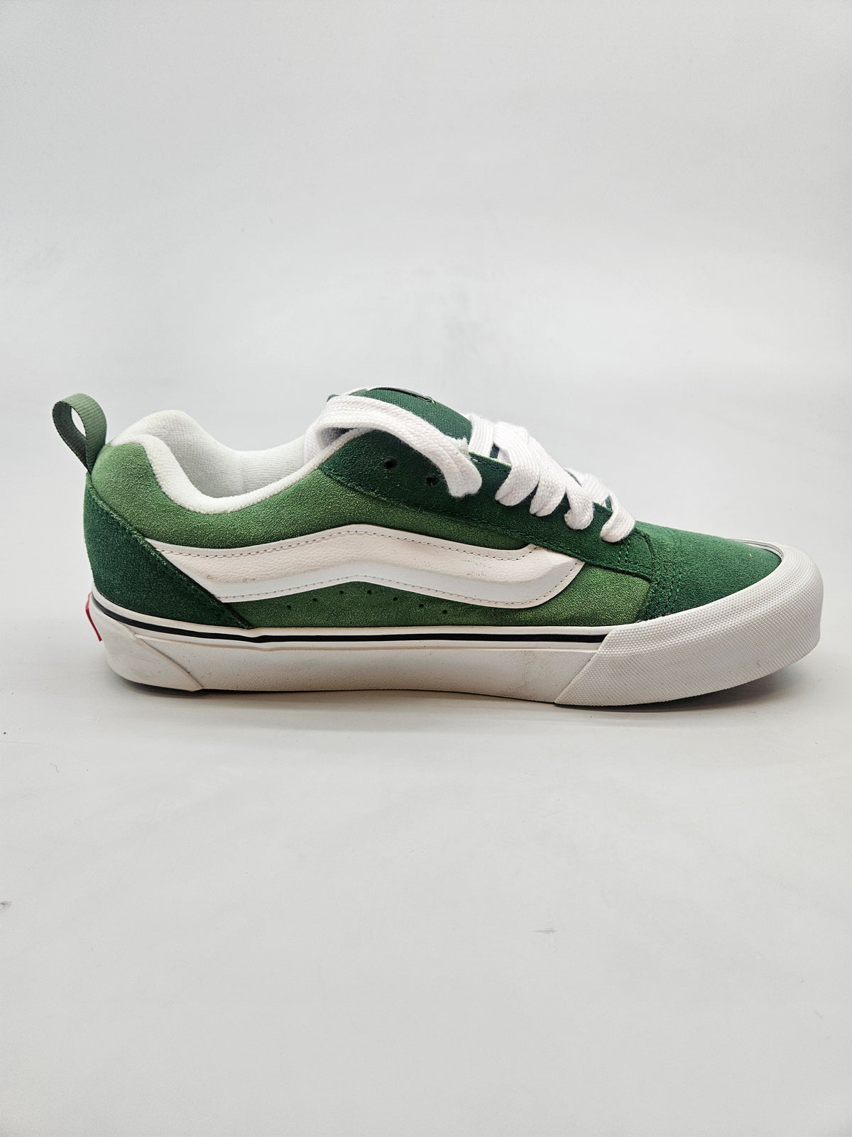 VANS NOVI ORIGINAL PATIKI BR 42