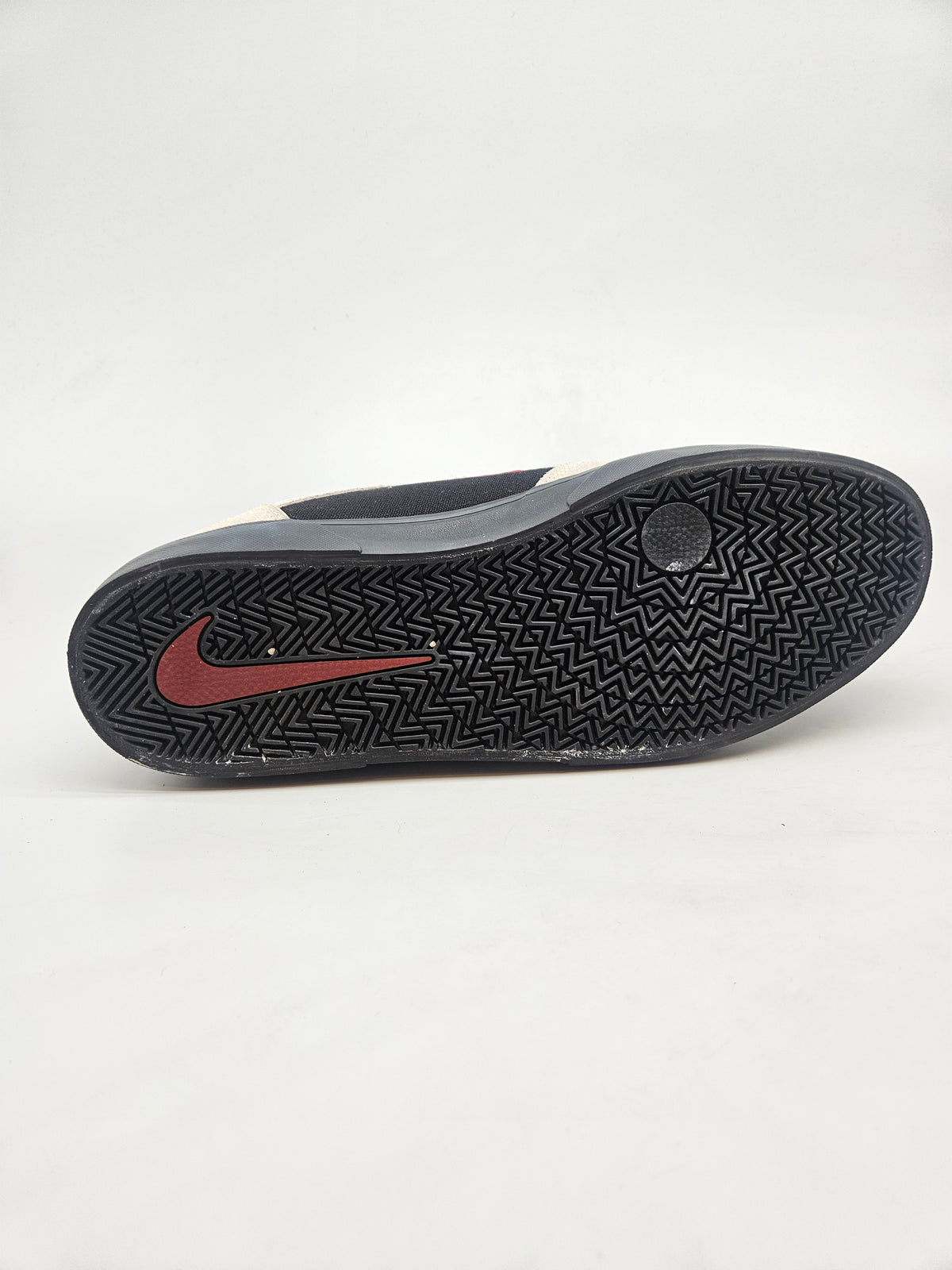 NIKE NOVI ORIGINAL PATIKI BR 48.5