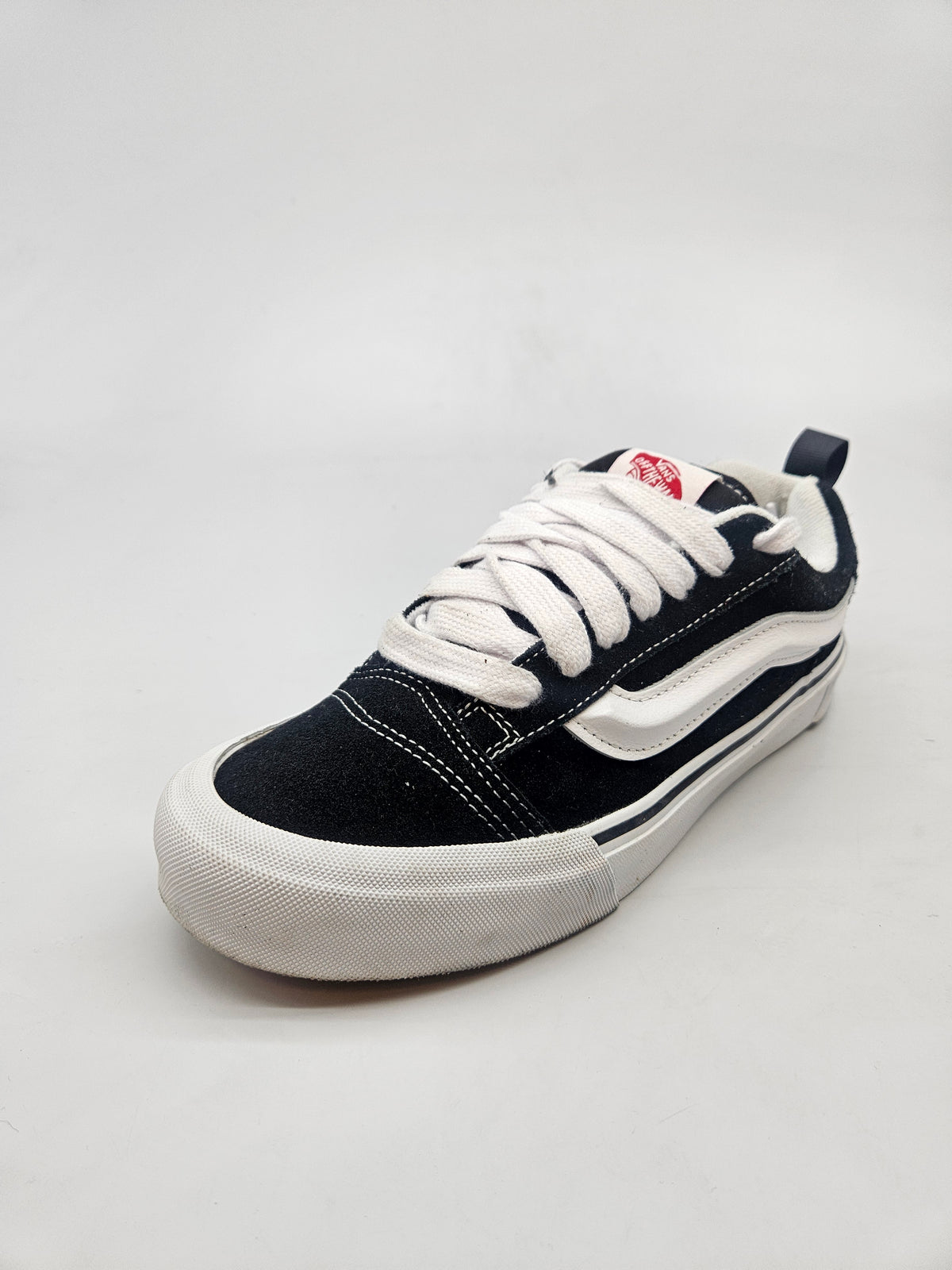 VANS NOVI ORIGINAL PATIKI BR 39