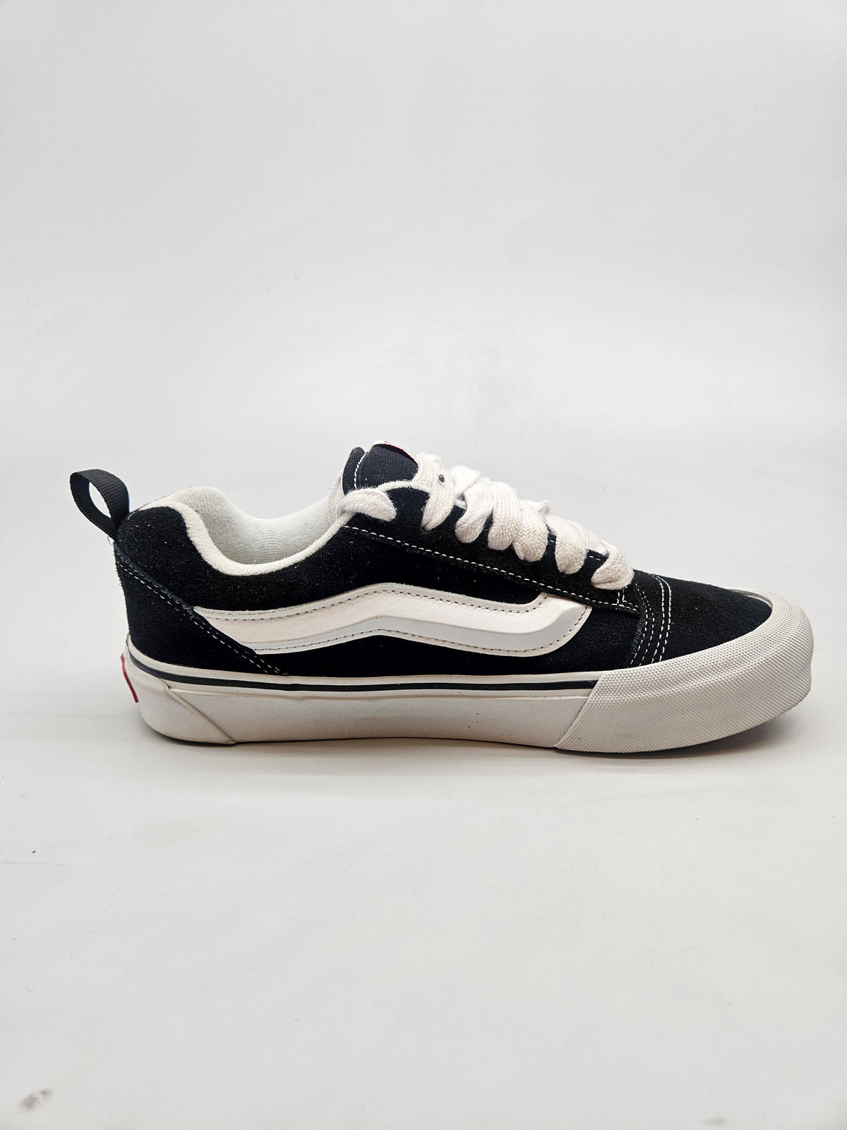 VANS NOVI ORIGINAL PATIKI BR 39