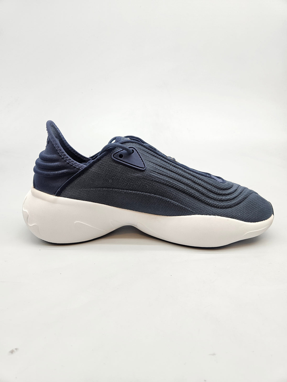 ADIDAS NOVI ORIGINAL PATIKI BR 45