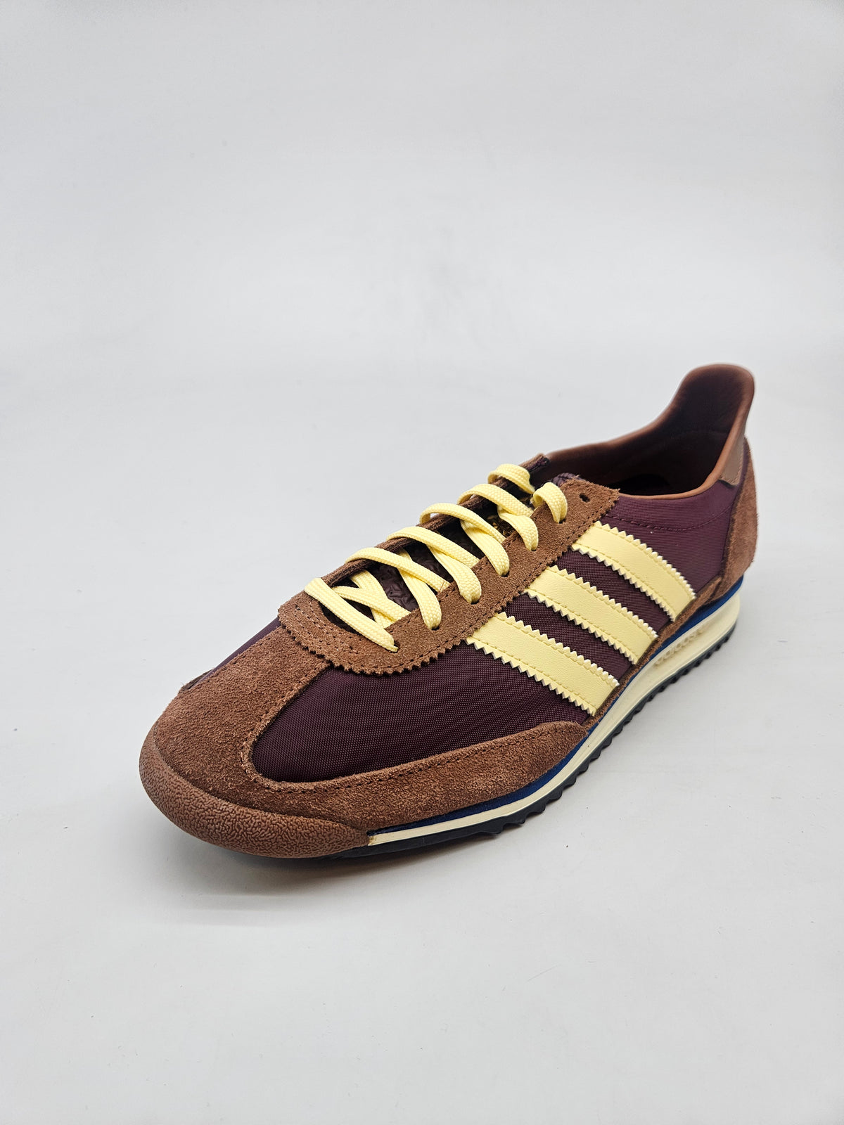 ADIDAS NOVI ORIGINAL PATIKI BR 39