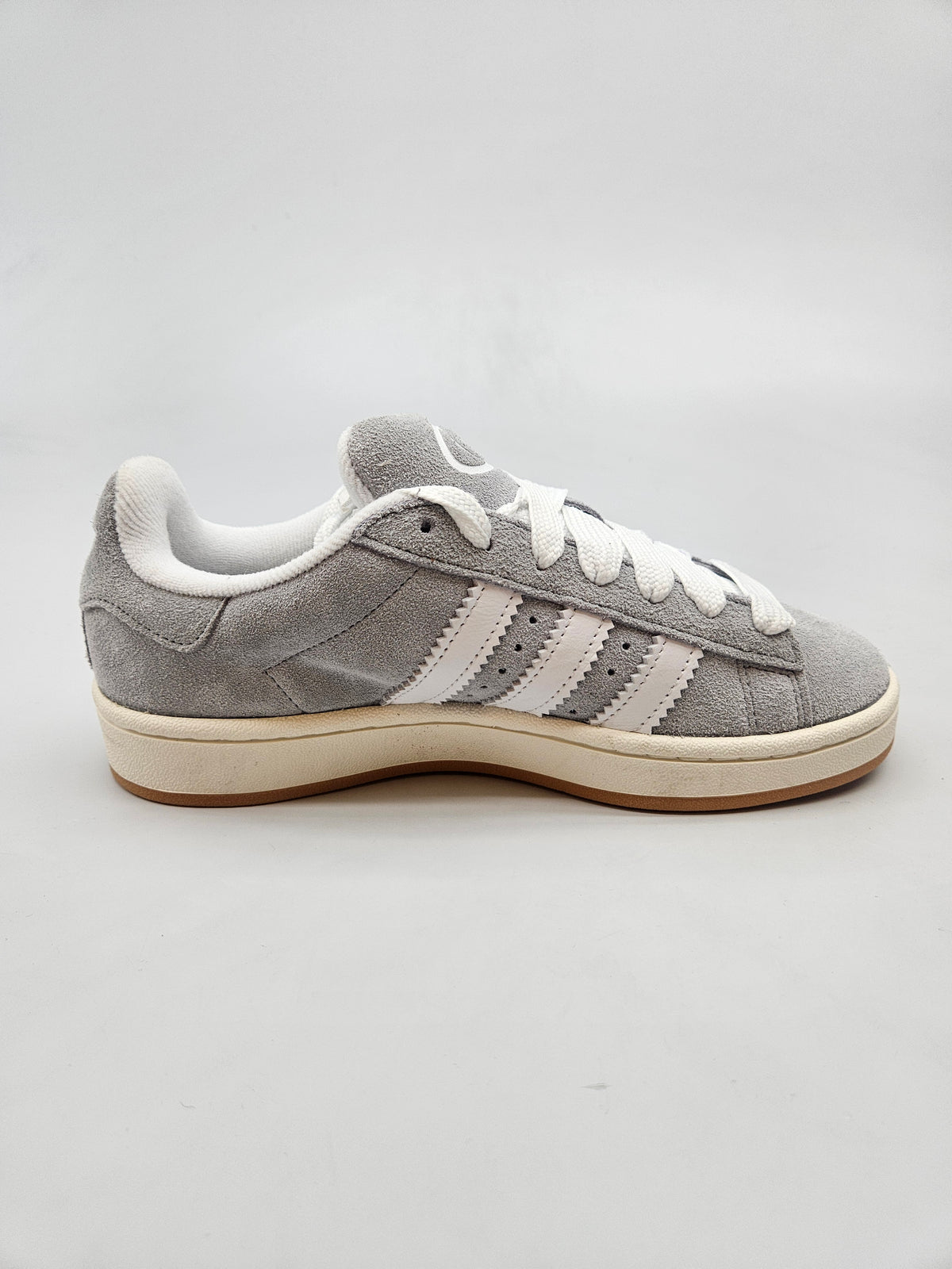 ADIDAS CAMPUS NOVI ORIGINAL PATIKI BR 38