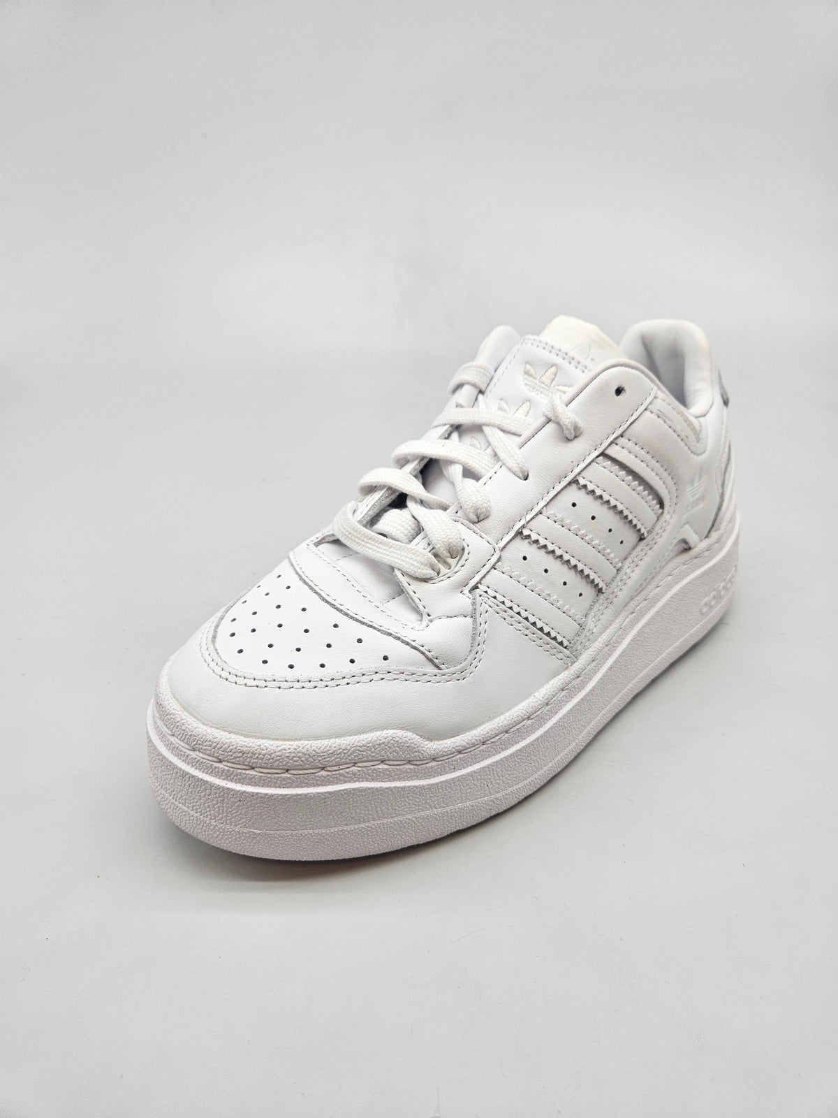 ADIDAS NOVI ORIGINAL PATIKI BR 39