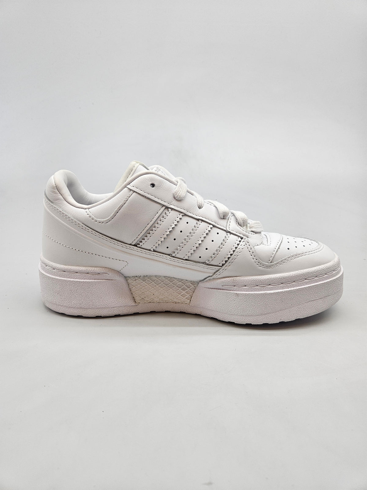 ADIDAS NOVI ORIGINAL PATIKI BR 39