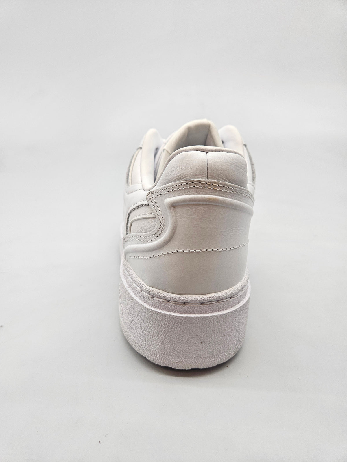 ADIDAS NOVI ORIGINAL PATIKI BR 39
