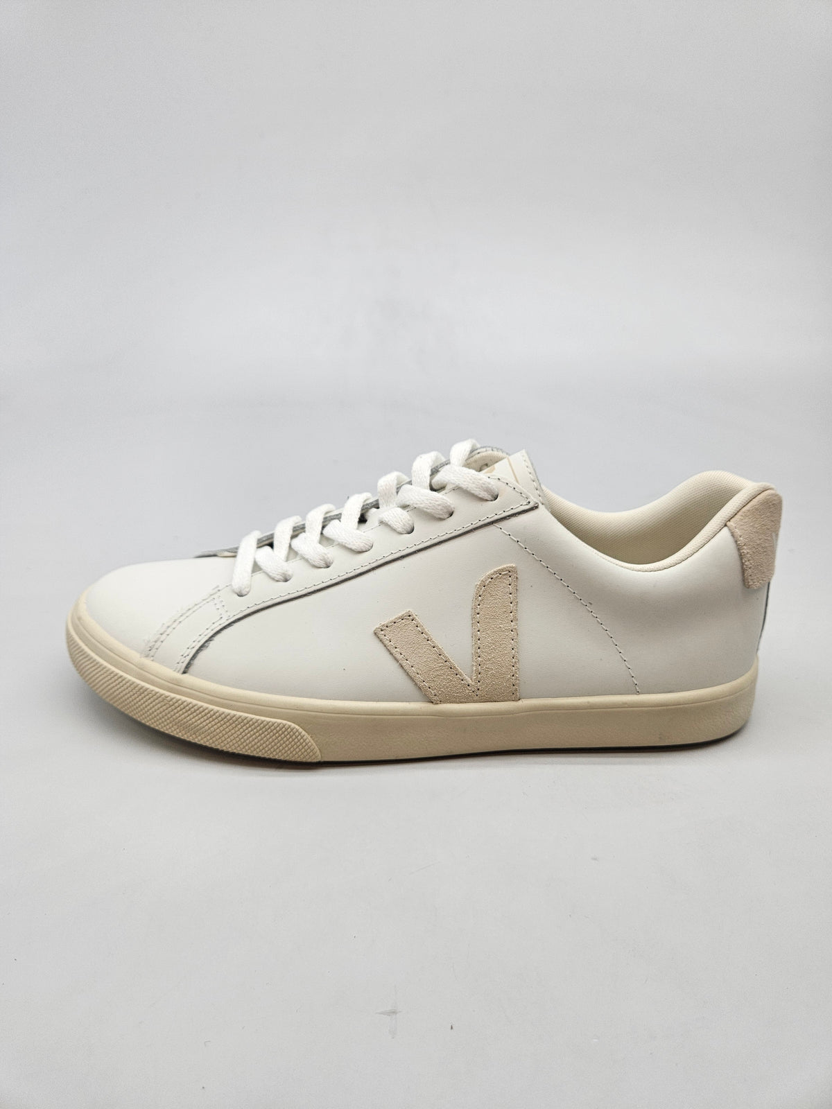 VEJA NOVI ORIGINAL PATIKI BR 39