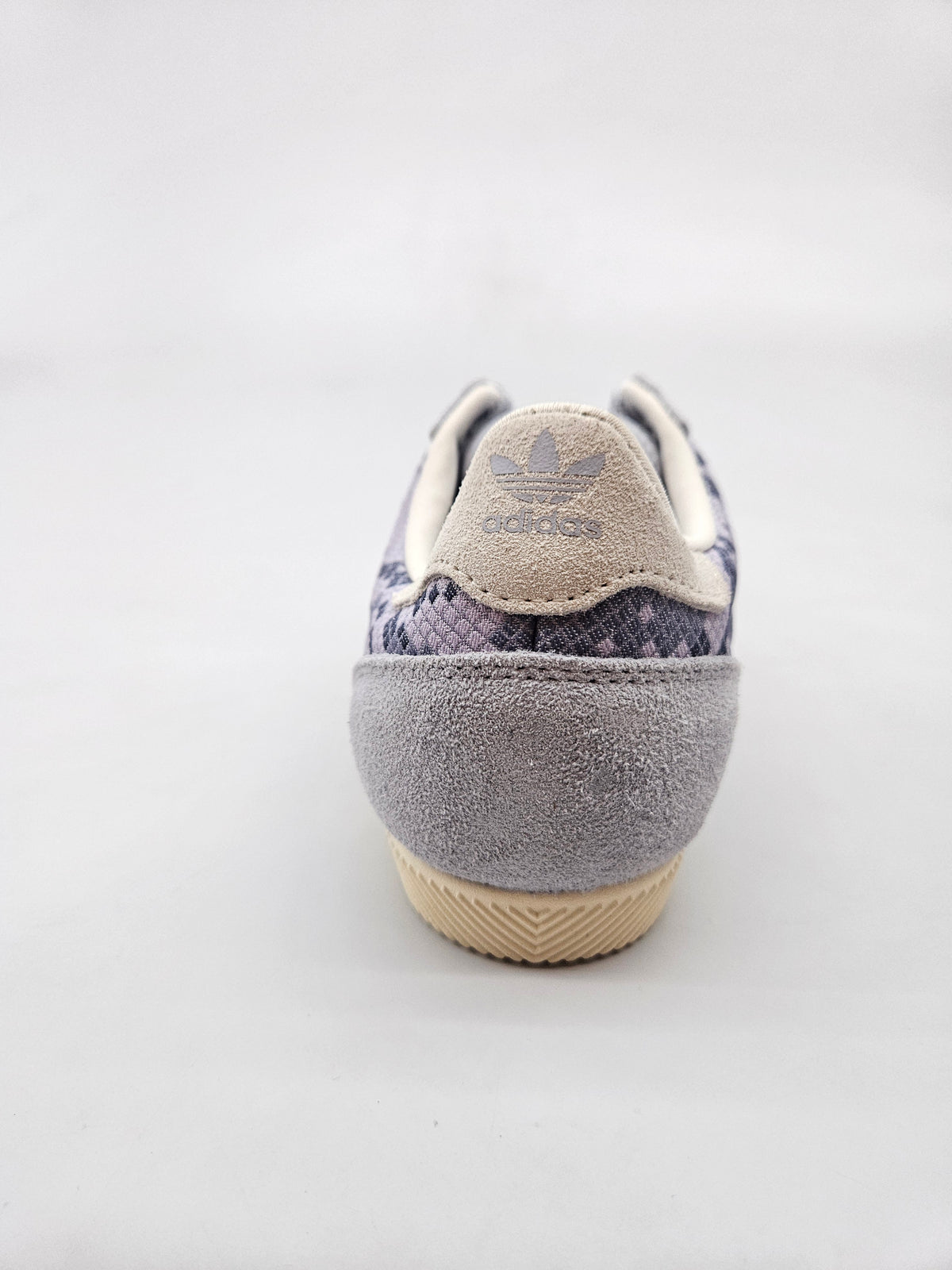ADIDAS NOVI ORIGINAL PATIKI BR 39
