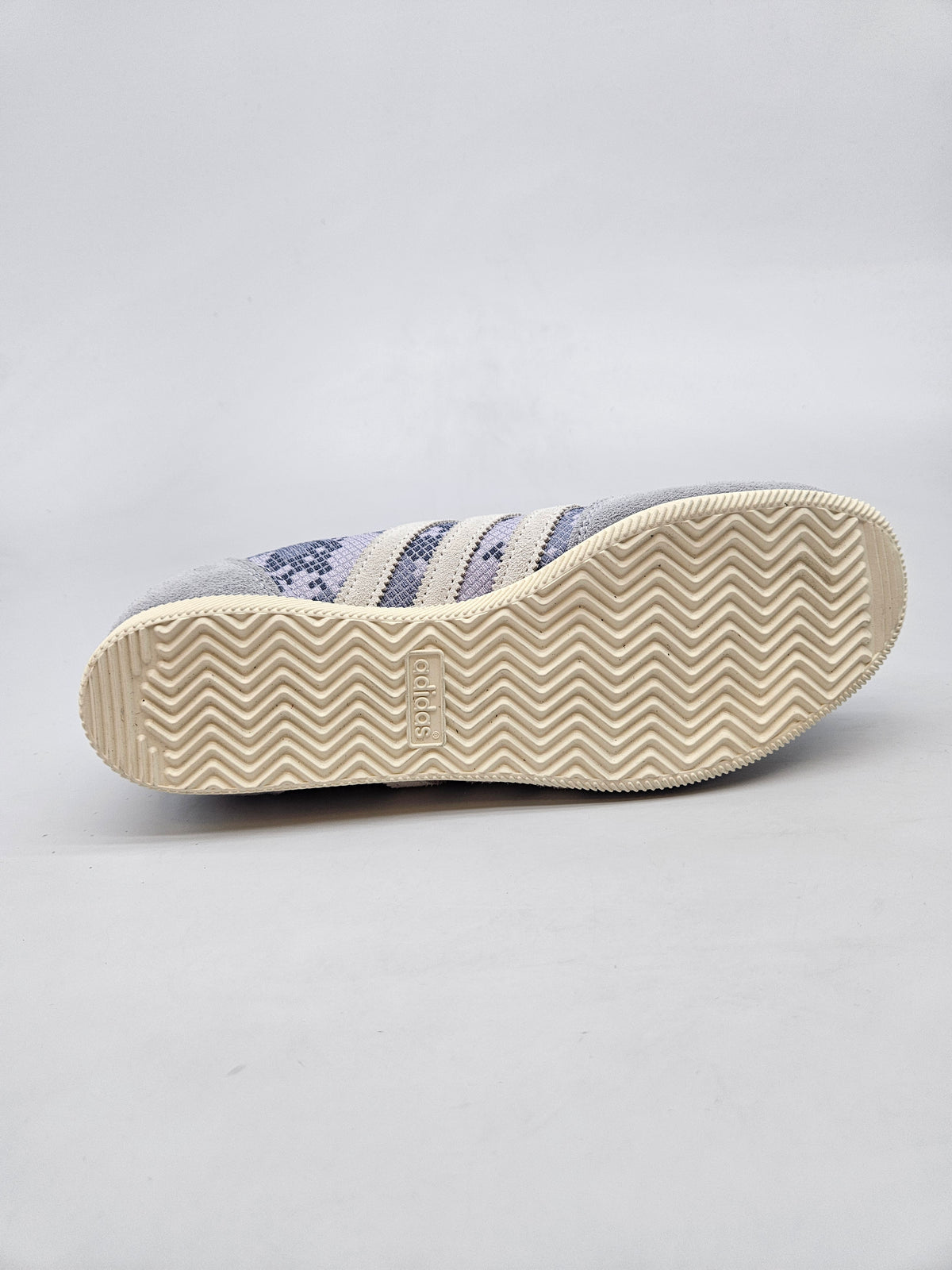 ADIDAS NOVI ORIGINAL PATIKI BR 39