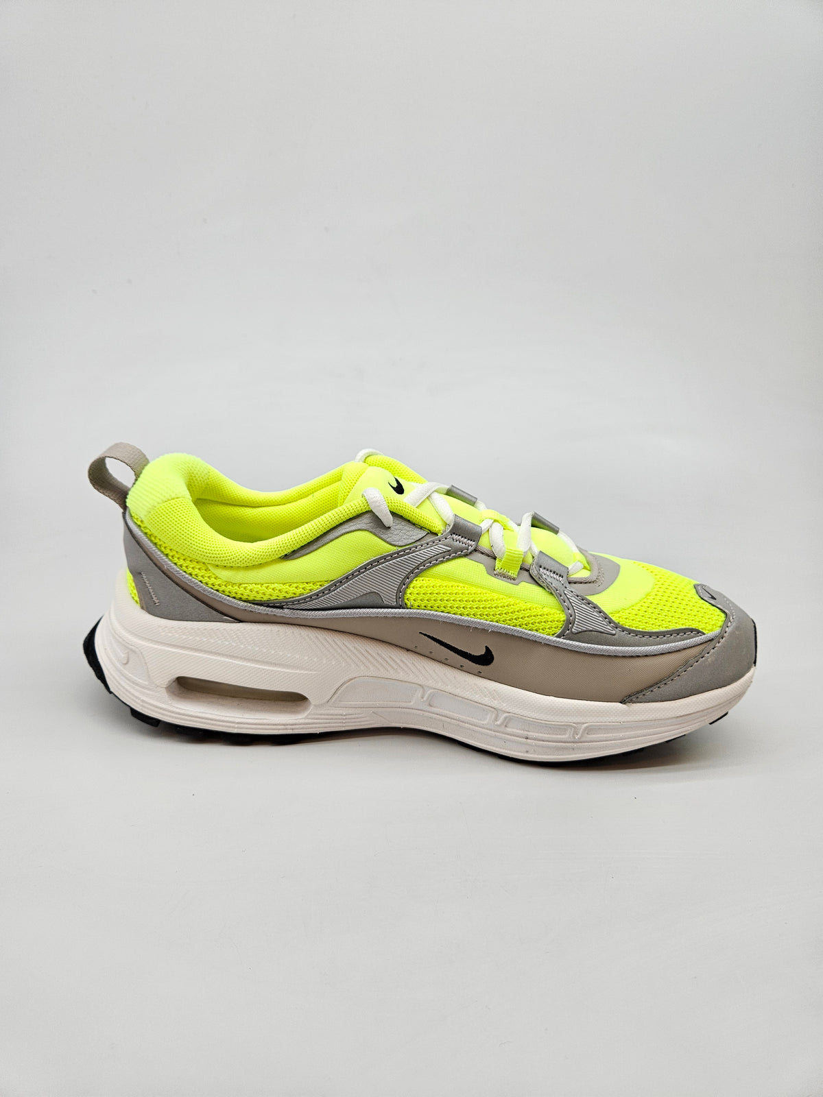 NIKE AIRMAX NOVI ORIGINAL PATIKI BR 38.5