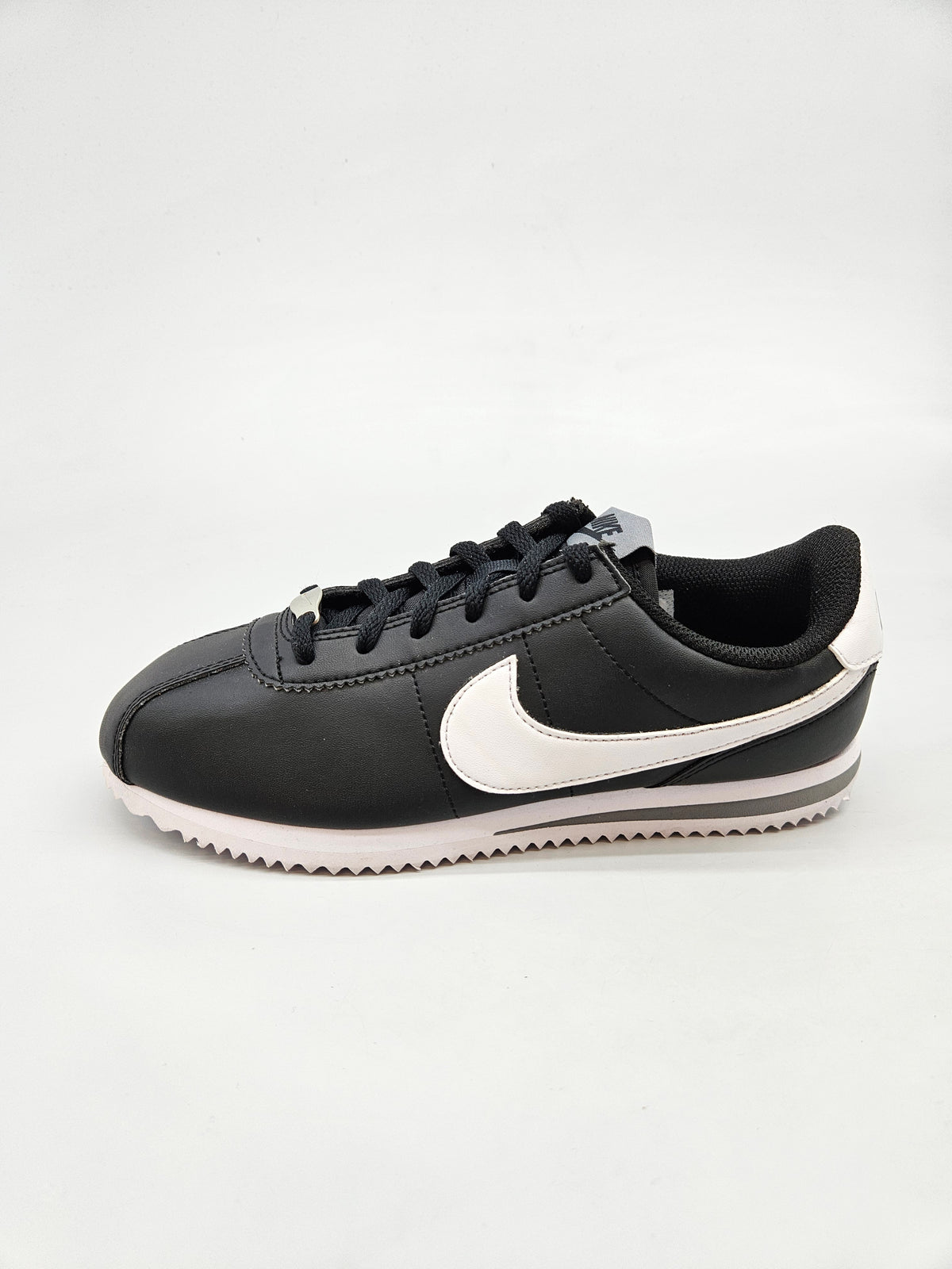 NIKE NOVI ORIGINAL PATIKI BR 36.5
