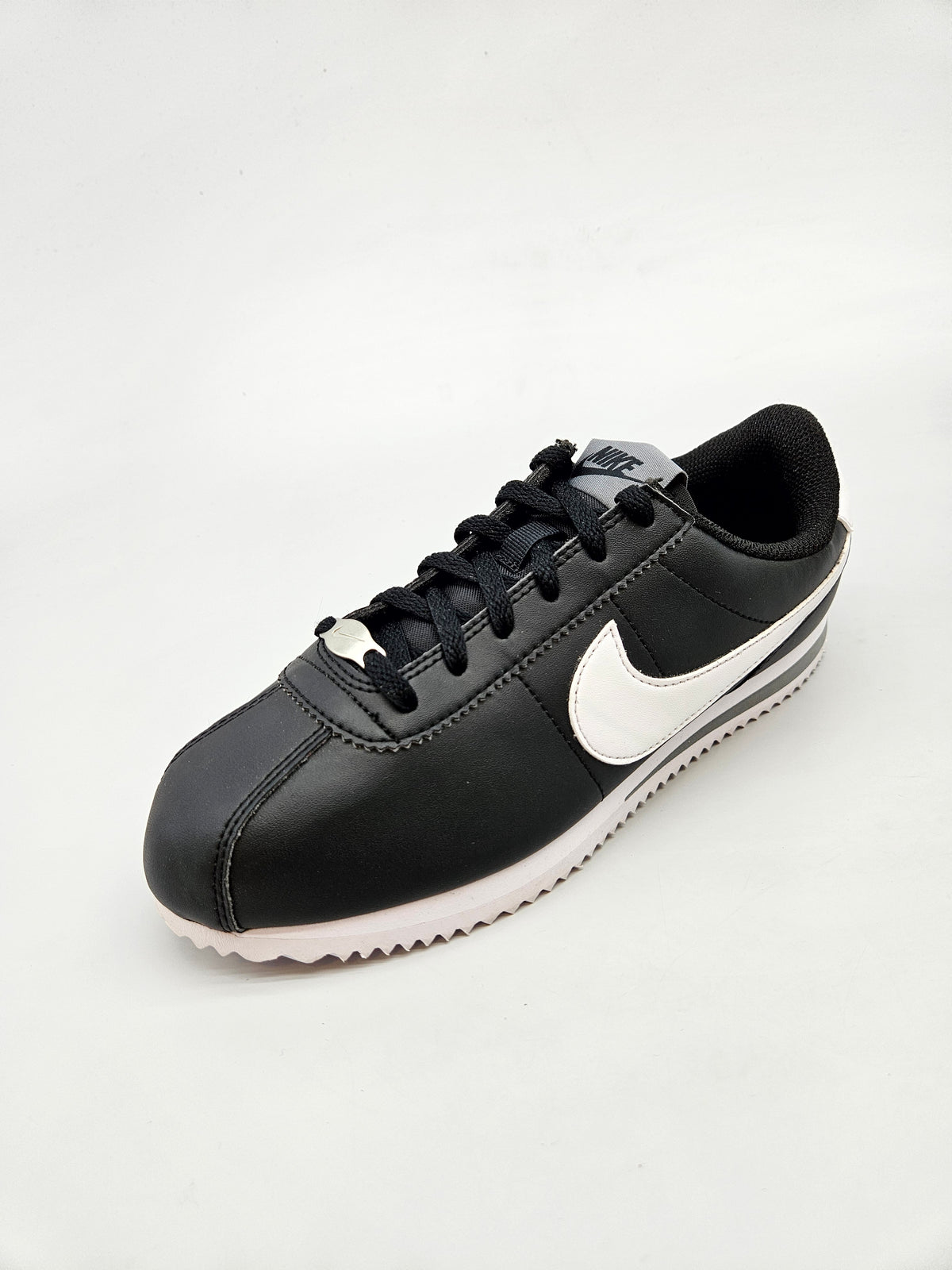 NIKE NOVI ORIGINAL PATIKI BR 36.5