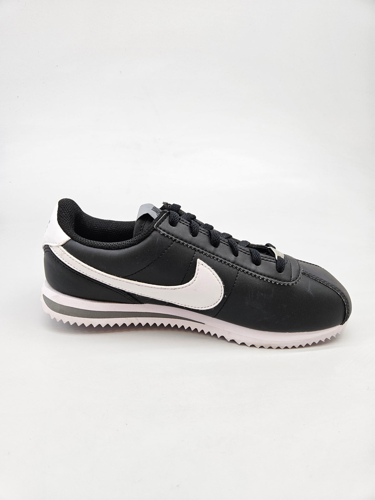 NIKE NOVI ORIGINAL PATIKI BR 36.5