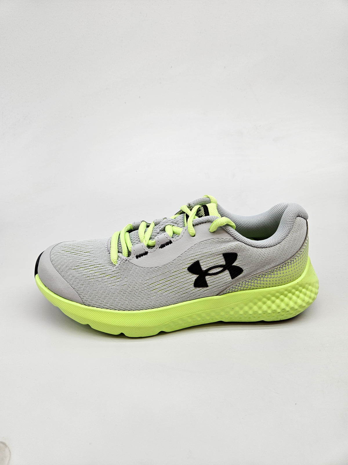 UNDER ARMOUR NOVI ORIGINAL PATIKI BR 35.5