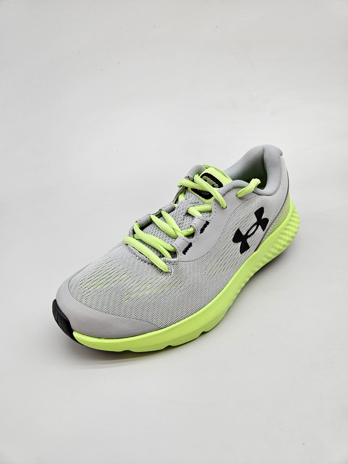 UNDER ARMOUR NOVI ORIGINAL PATIKI BR 35.5