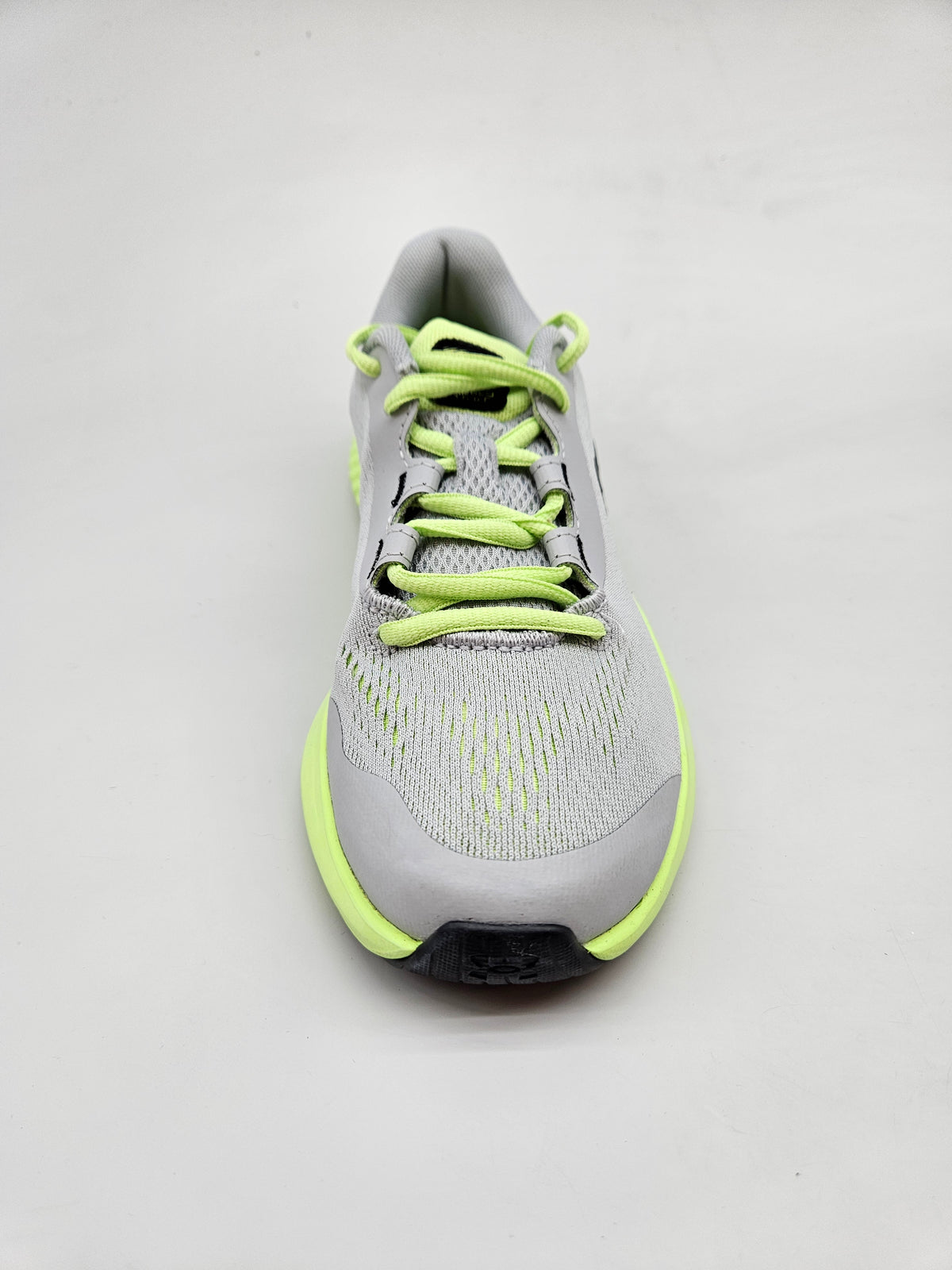 UNDER ARMOUR NOVI ORIGINAL PATIKI BR 35.5