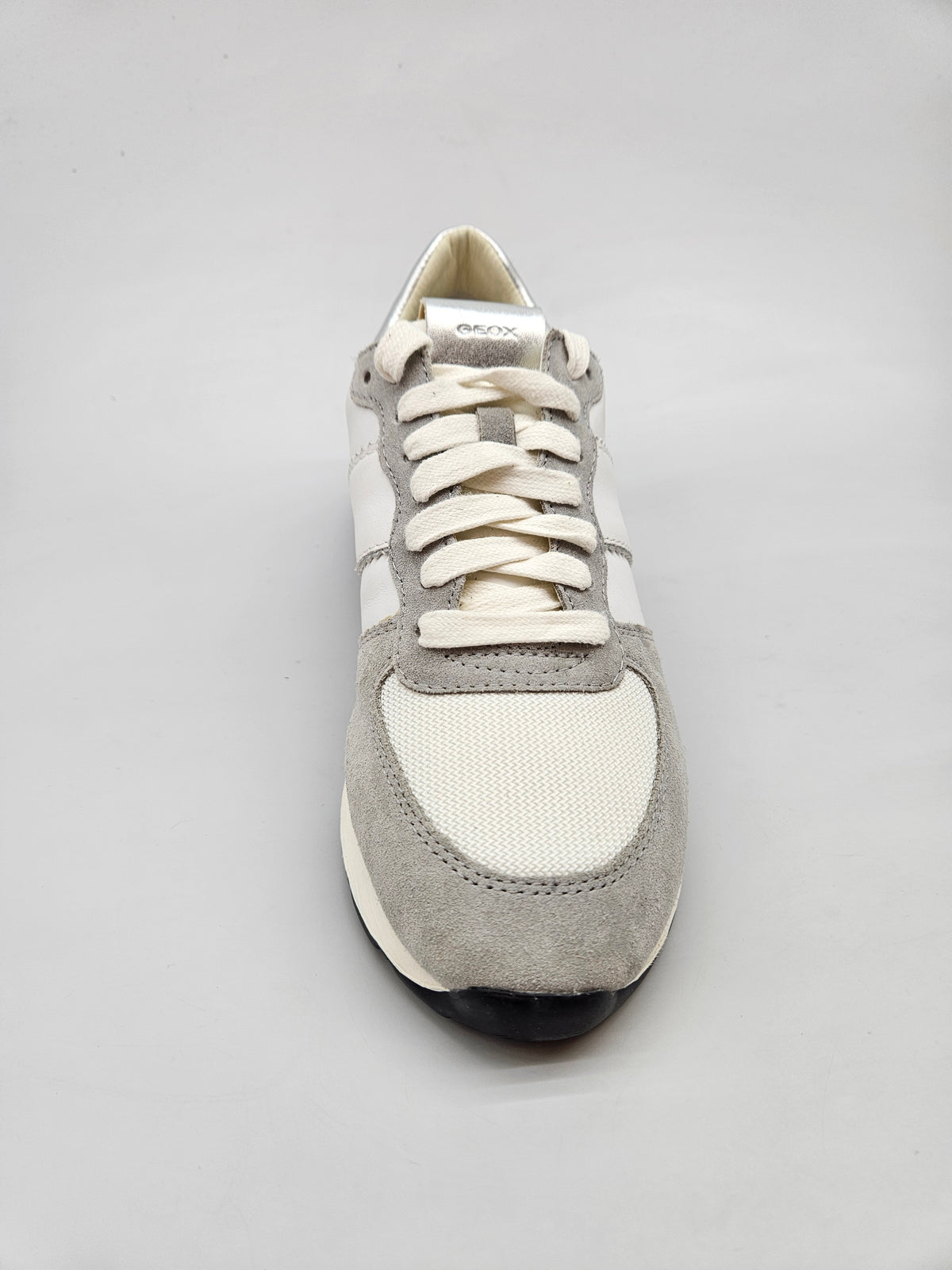 GEOX NOVI ORIGINAL PATIKI BR 37