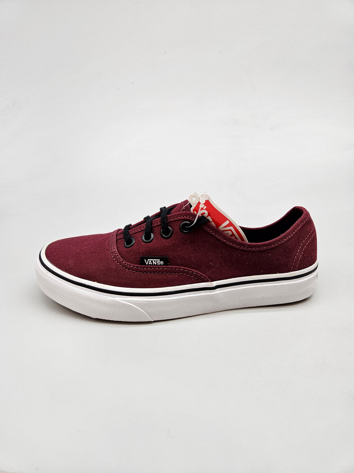 VANS NOVI ORIGINAL PATIKI BR 36.5