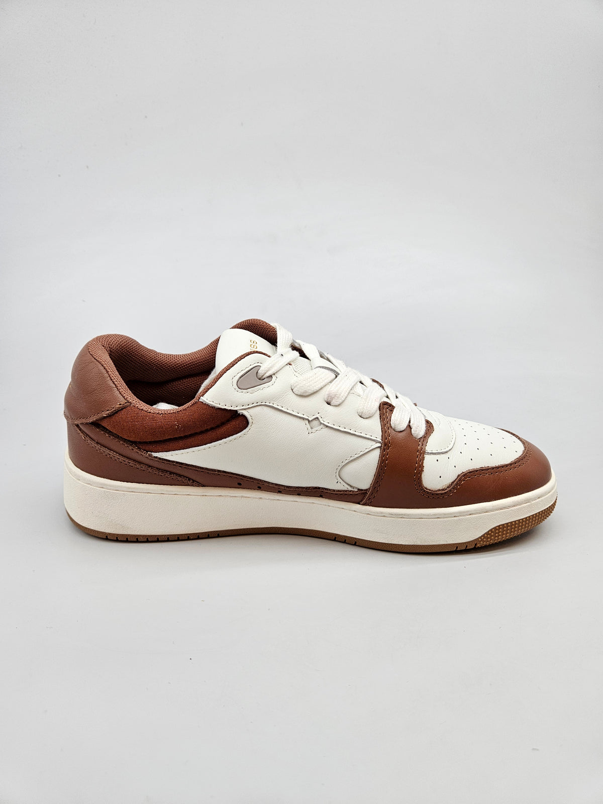 REISS NOVI ORIGINAL PATIKI BR 37