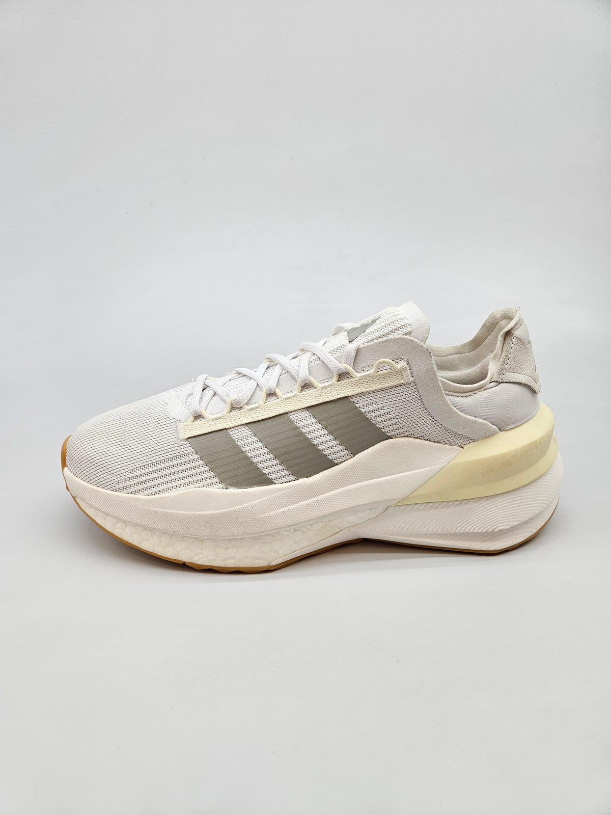 ADIDAS NOVI ORIGINAL PATIKI BR 41