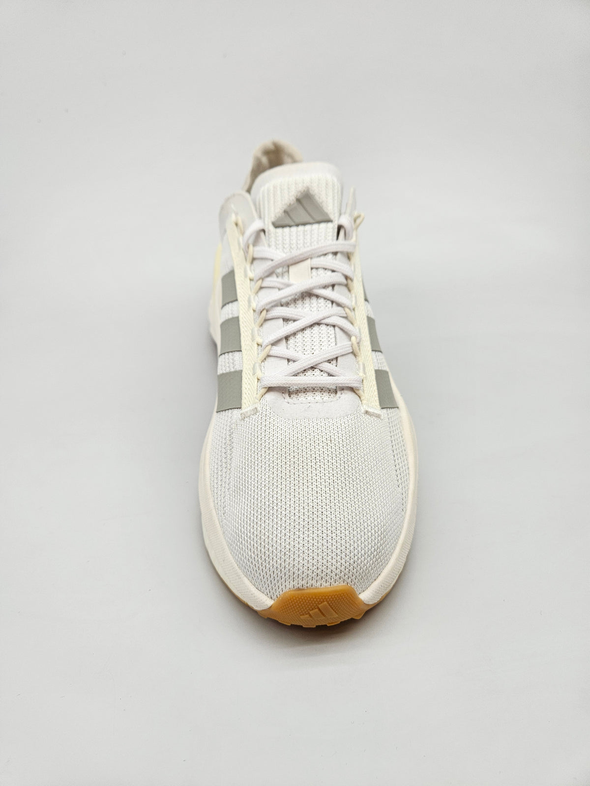 ADIDAS NOVI ORIGINAL PATIKI BR 41