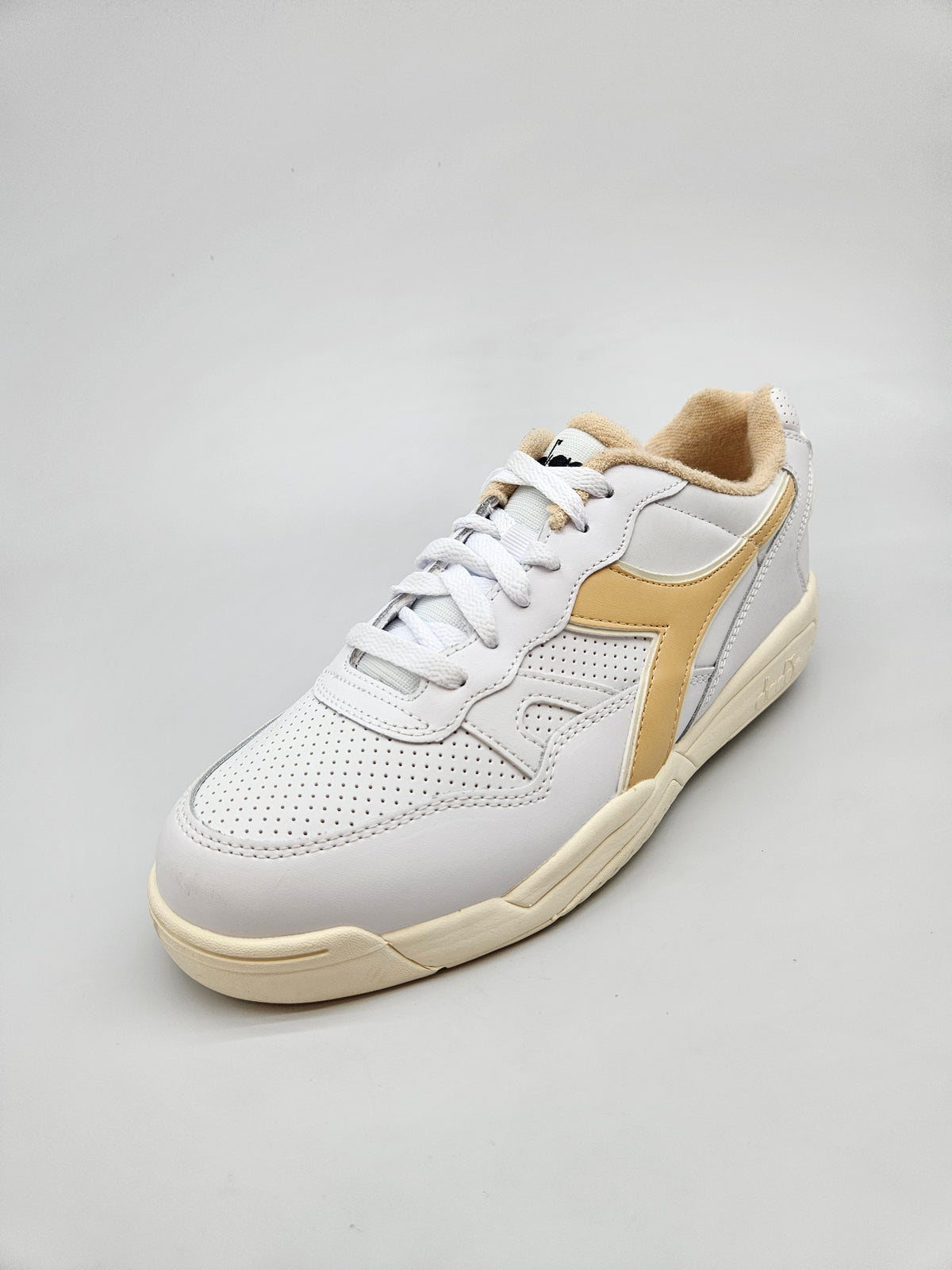 DIADORA NOVI ORIGINAL PATIKI BR 42