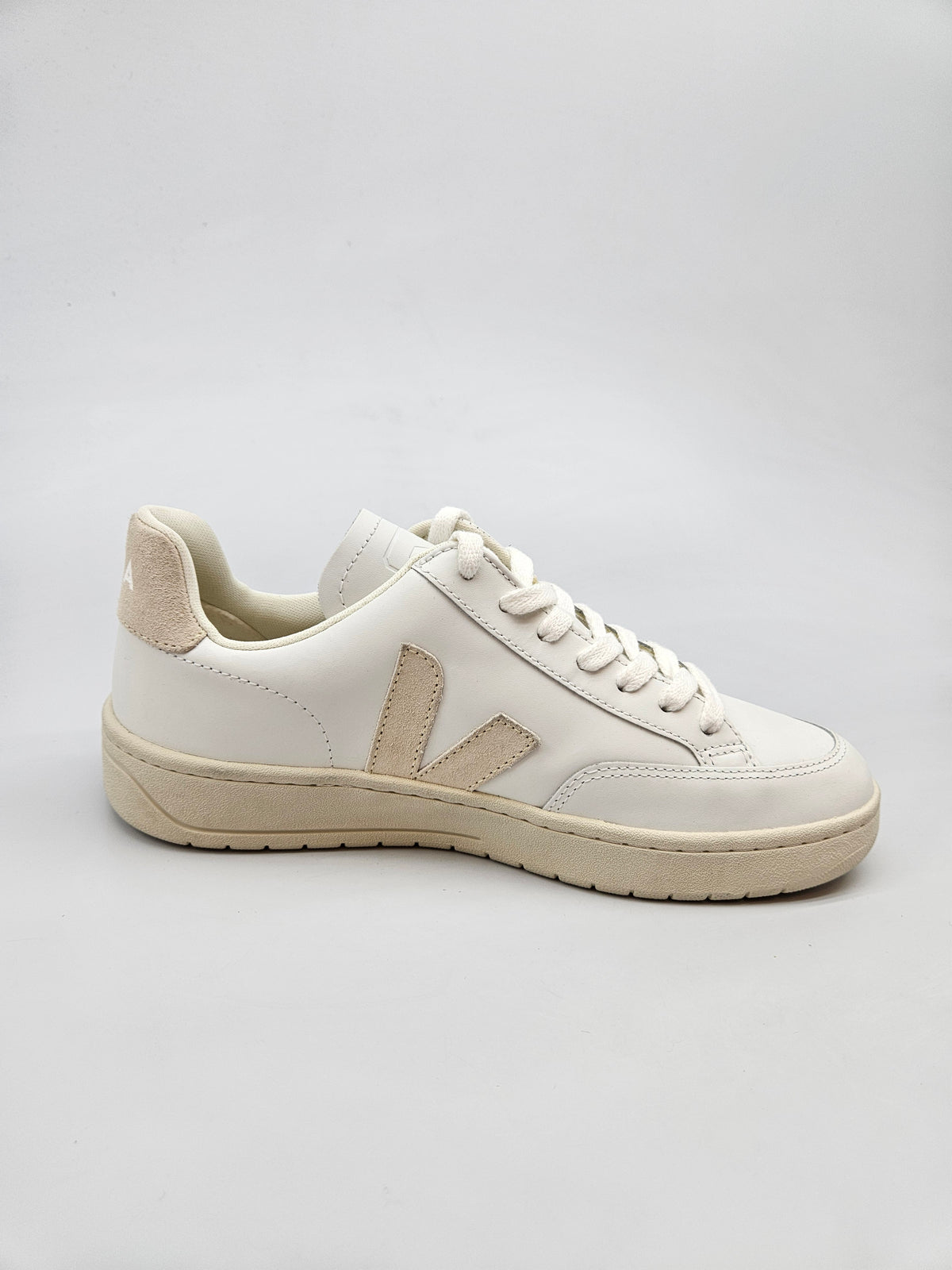 VEJA NOVI ORIGINAL PATIKI BR 39