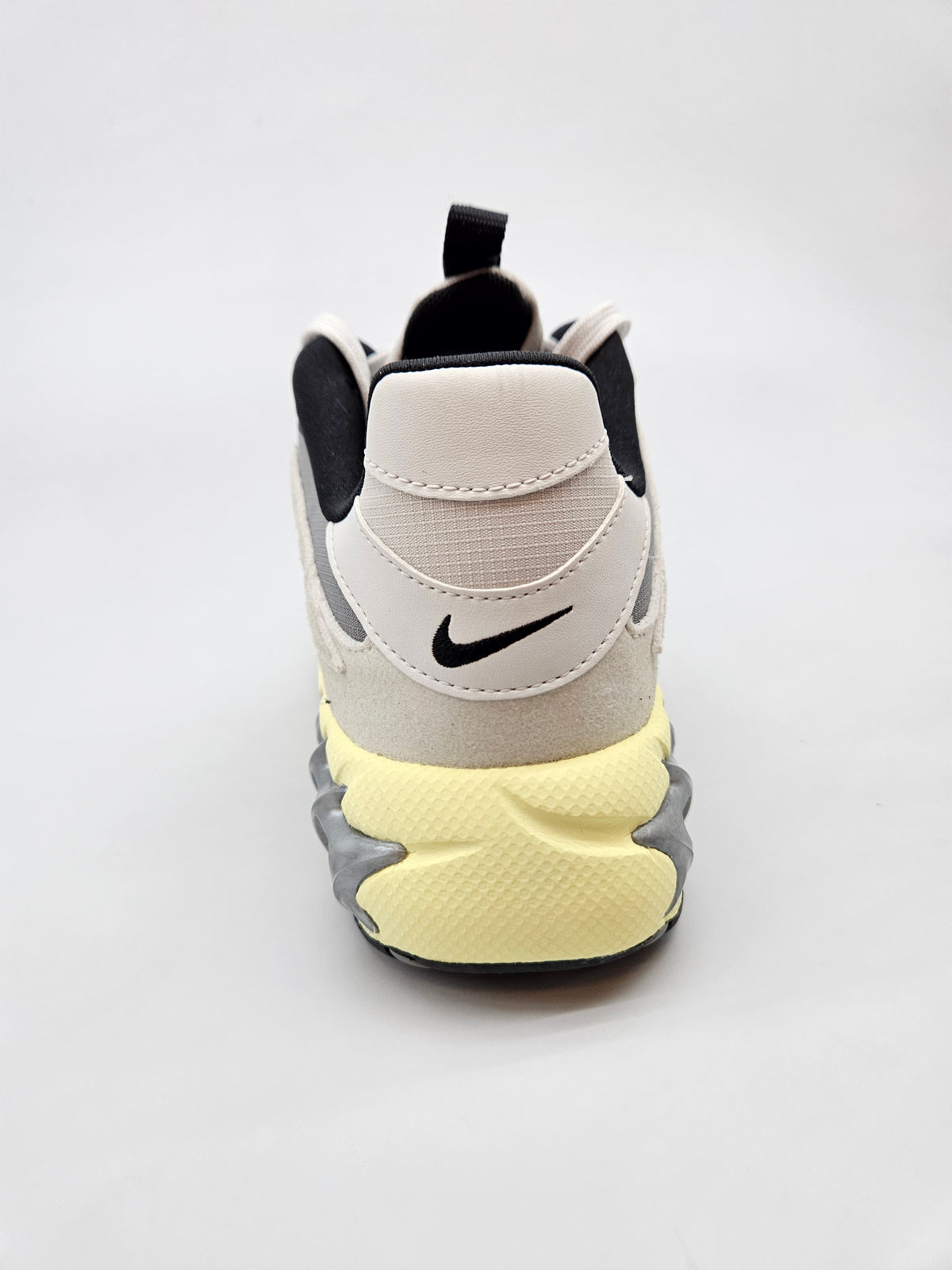 NIKE NOVI ORIGINAL PATIKI BR 39