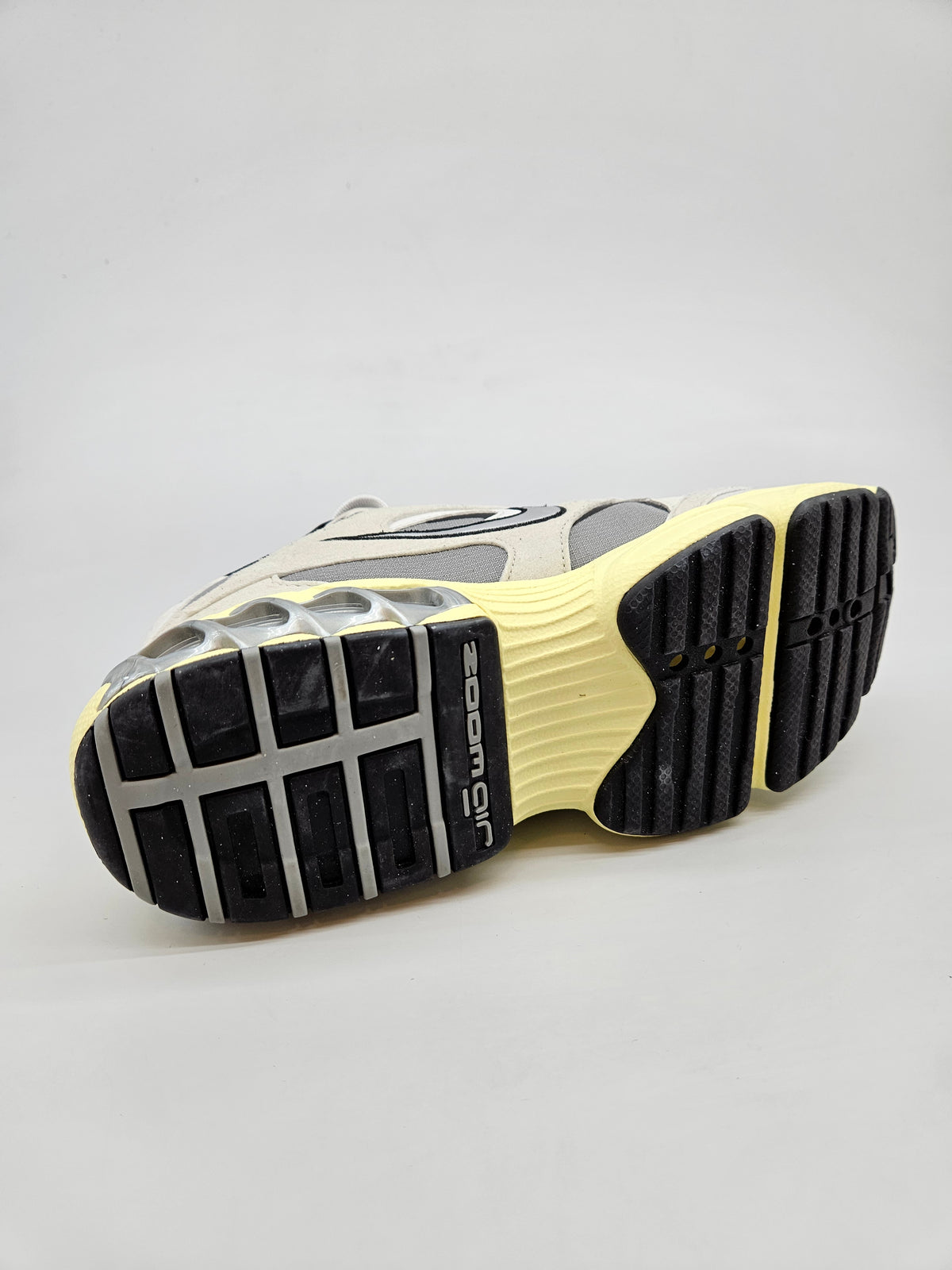 NIKE NOVI ORIGINAL PATIKI BR 39