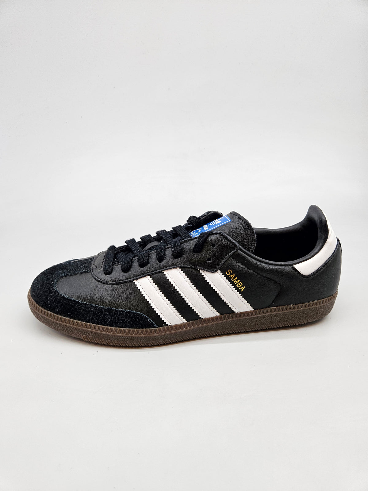 ADIDAS NOVI ORIGINAL PATIKI BR 44
