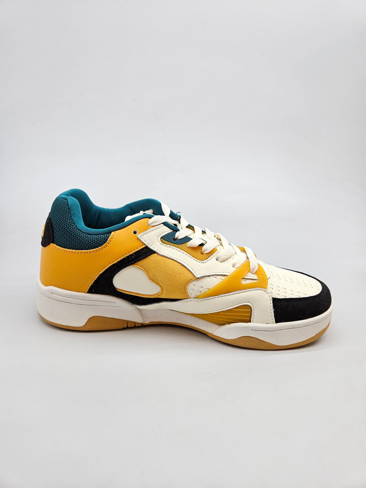 FILA NOVI ORIGINAL PATIKI BR 42