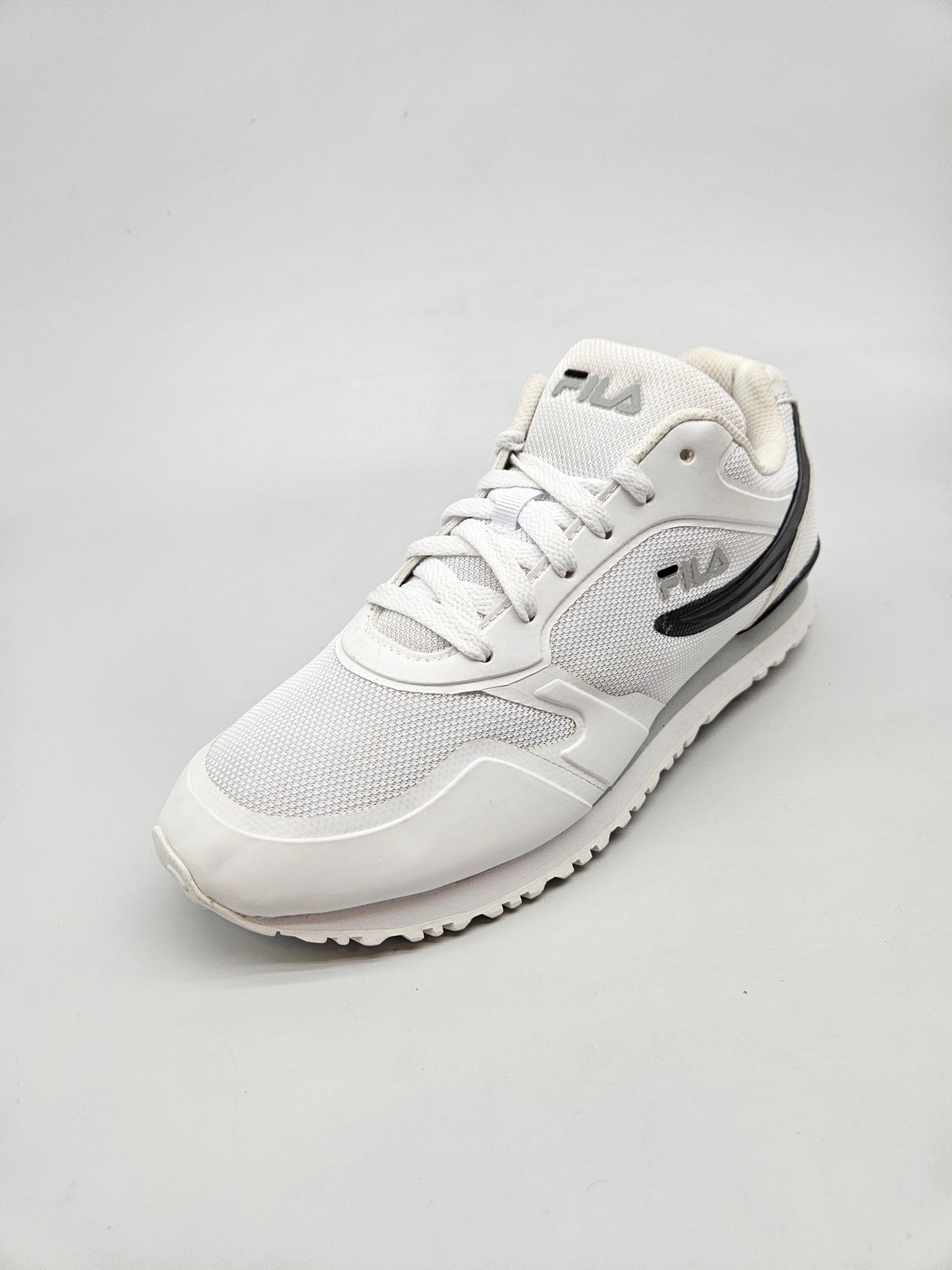 FILA NOVI ORIGINAL PATIKI BR 41