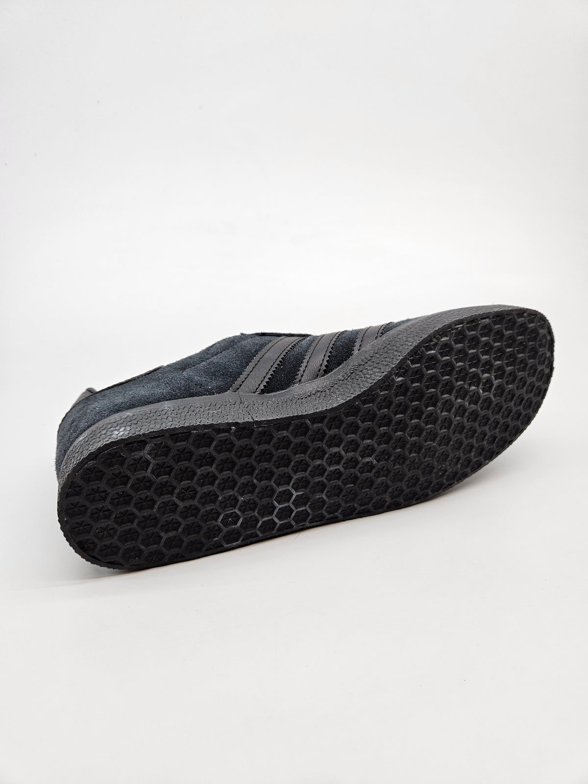 ADIDAS NOVI ORIGINAL PATIKI  BR 38