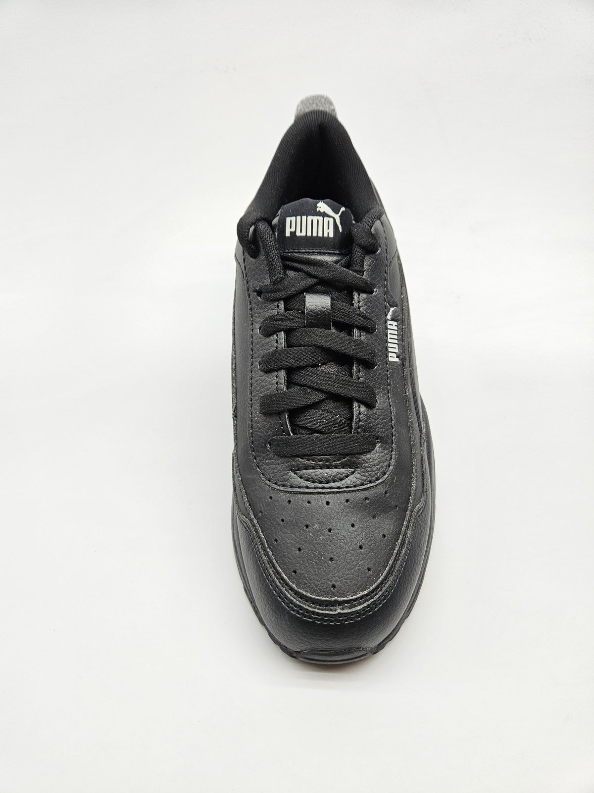 PUMA NOVI ORIGINAL PATIKI BR 37