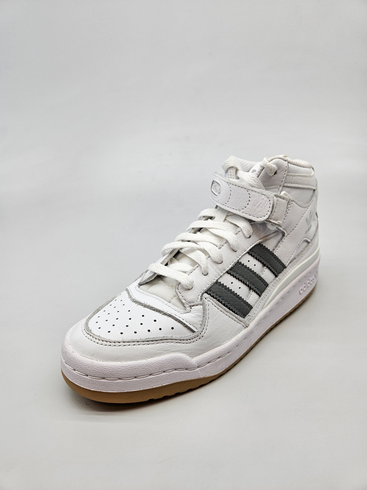 ADIDAS NOVI ORIGINAL PATIKI BR 38