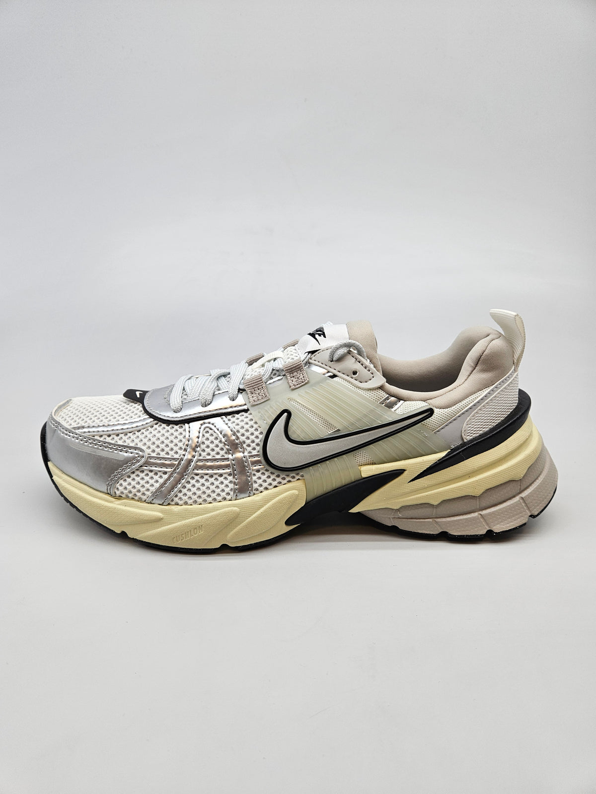 NIKE NOVI ORIGINAL PATIKI BR 40
